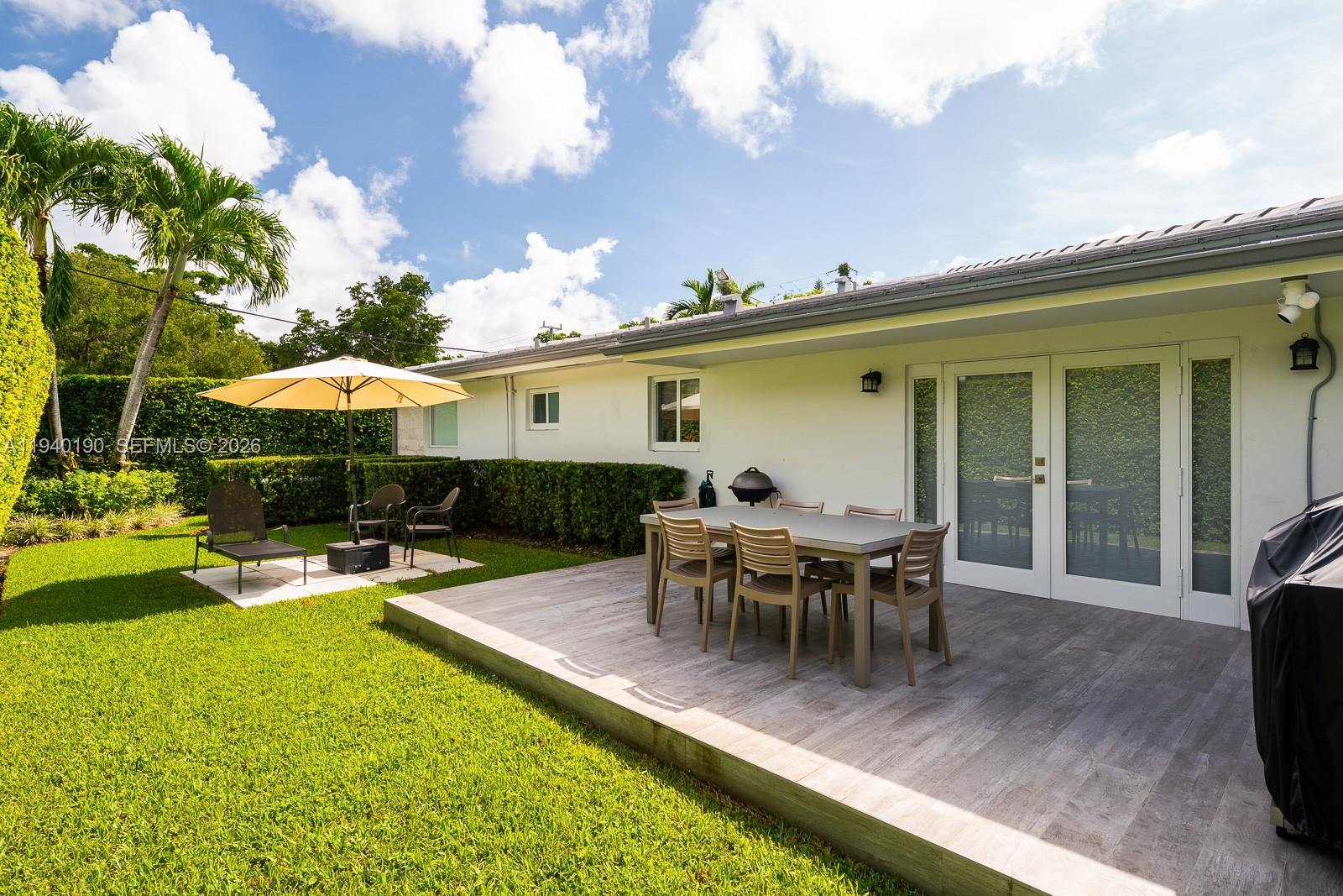 1551 Ancona Ave, Coral Gables FL 33146 photo 3