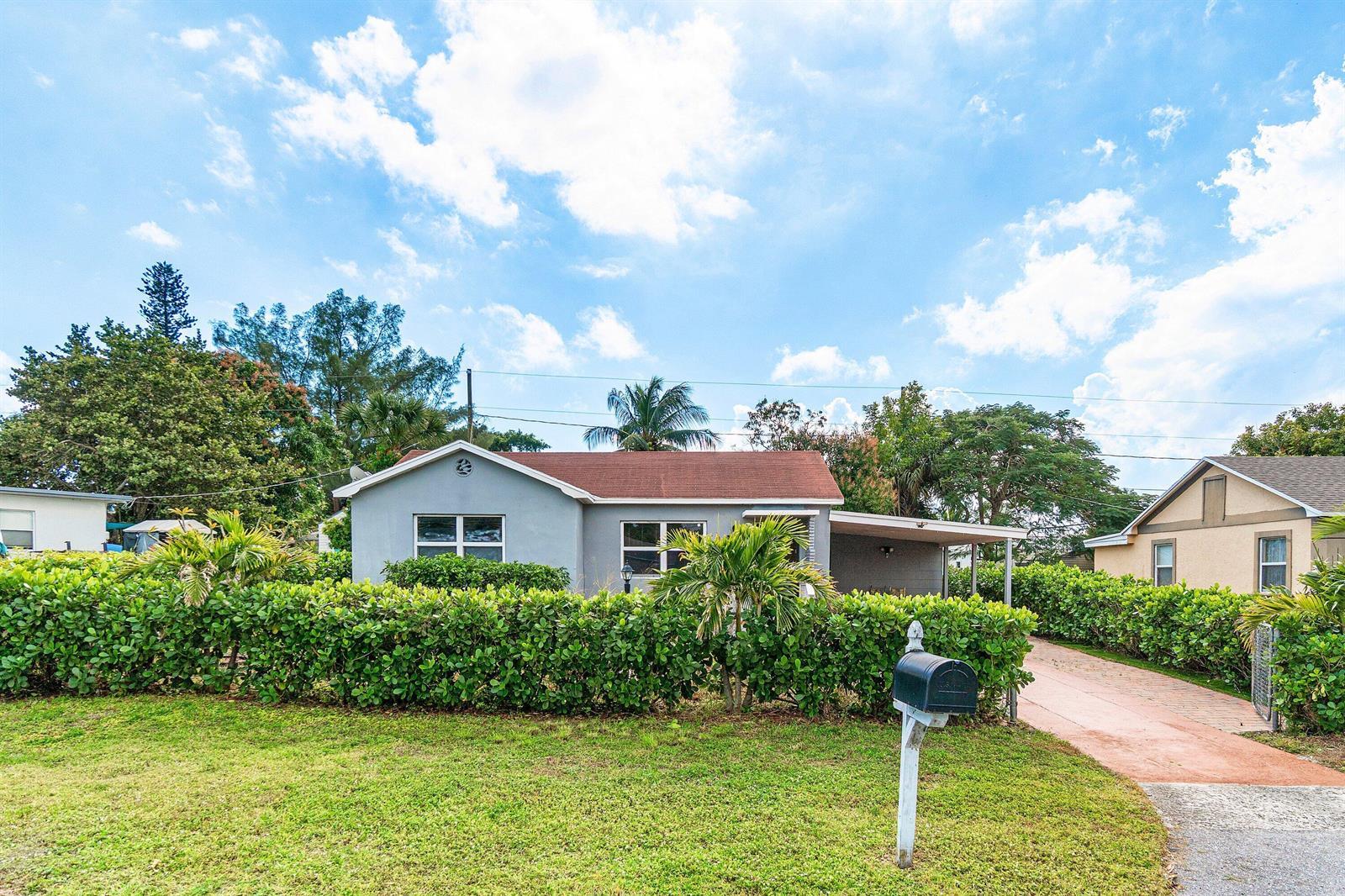 930 43rd Street, West Palm Beach FL 33407 photo 2