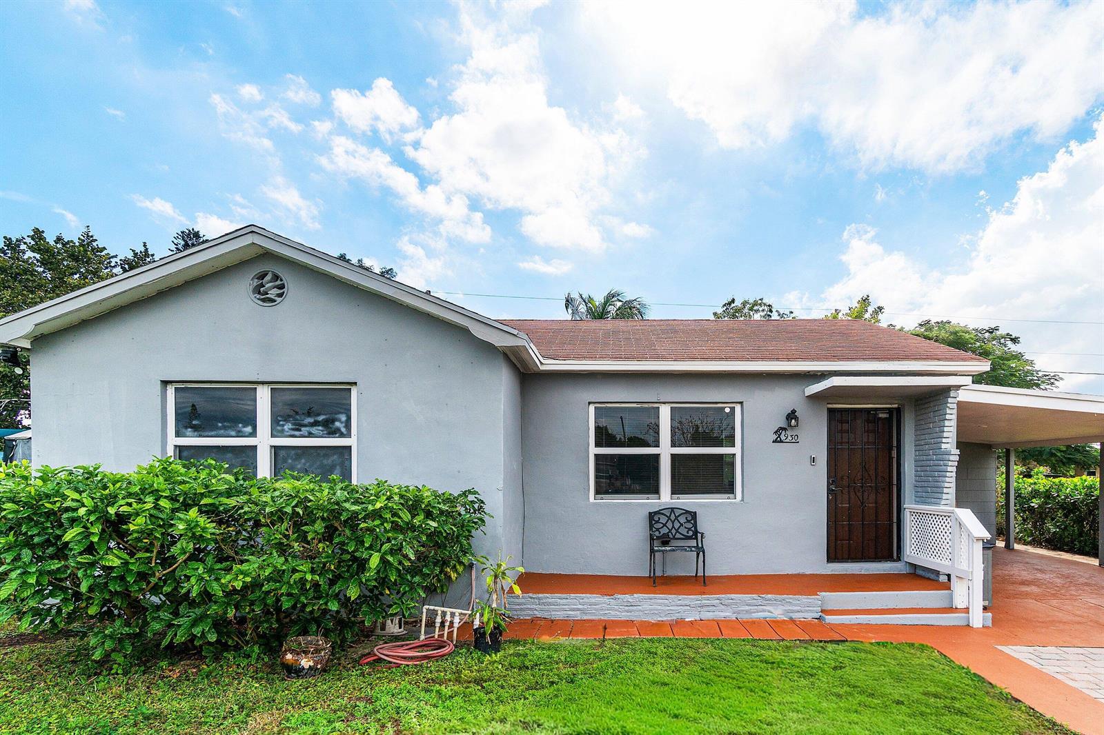 930 43rd Street, West Palm Beach FL 33407 photo 4