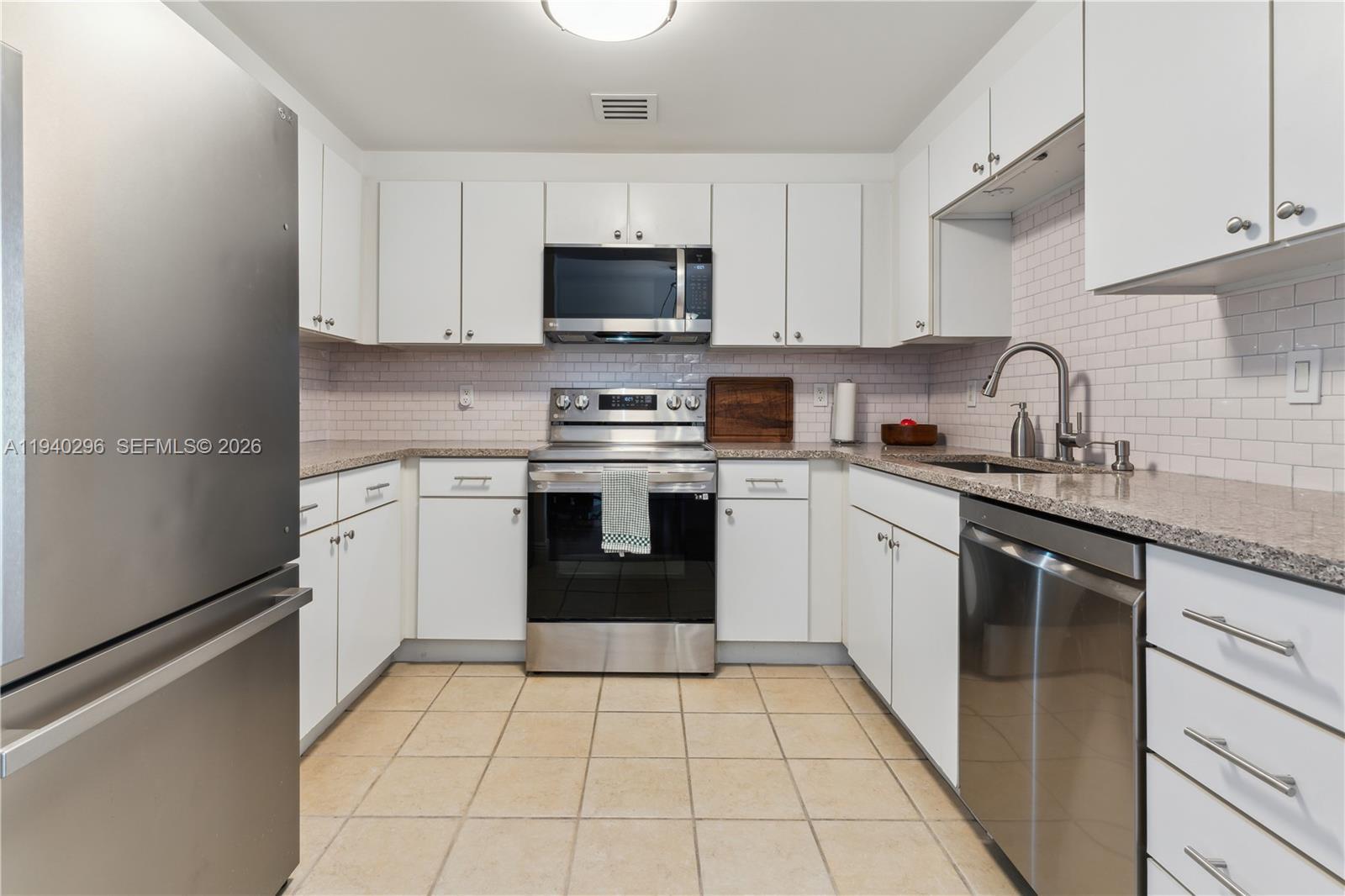 1250 S Miami Ave # 2106, Miami FL 33130 photo 2