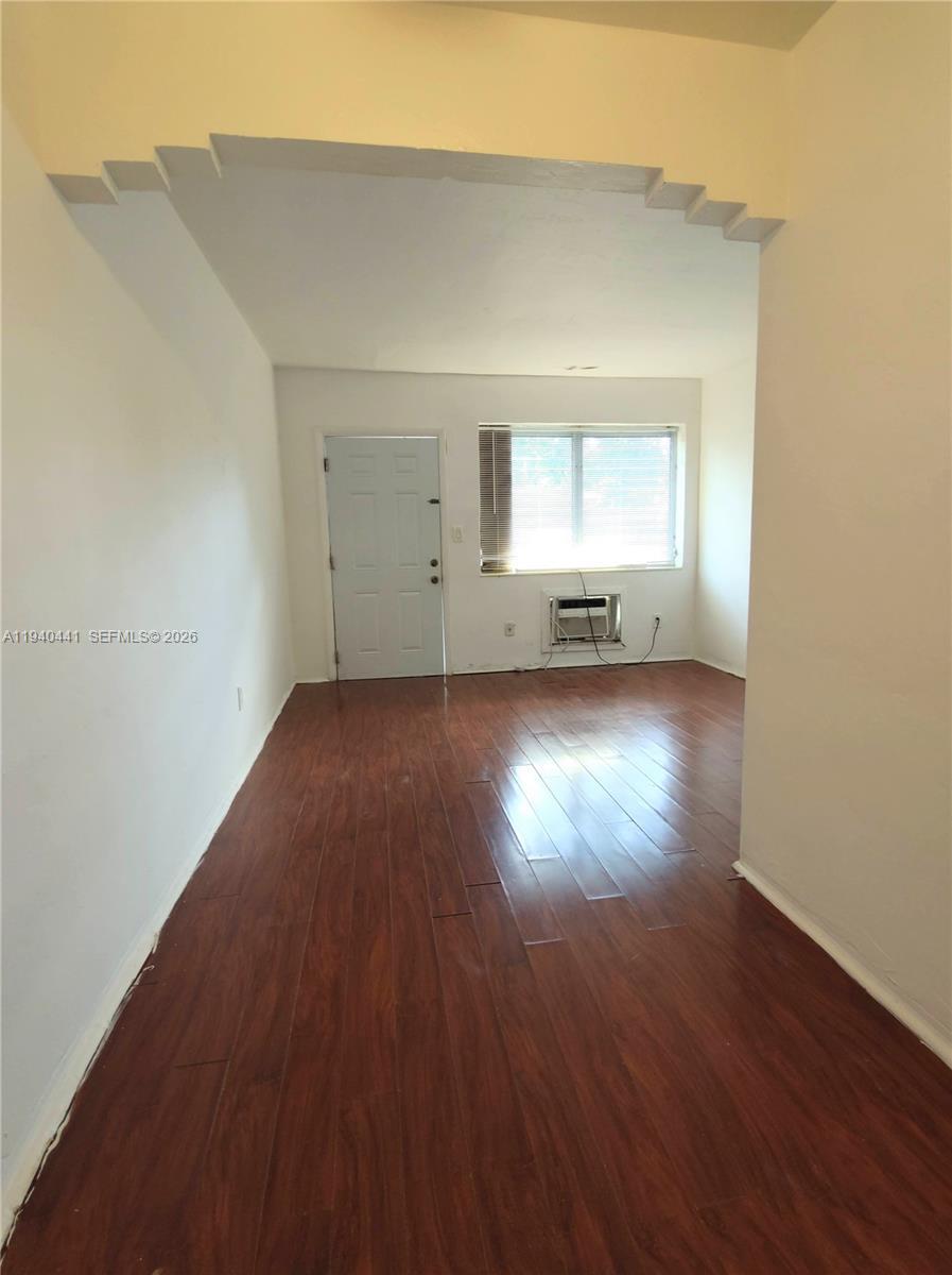 1565 SW 6th St # 6, Miami FL 33135 photo 2