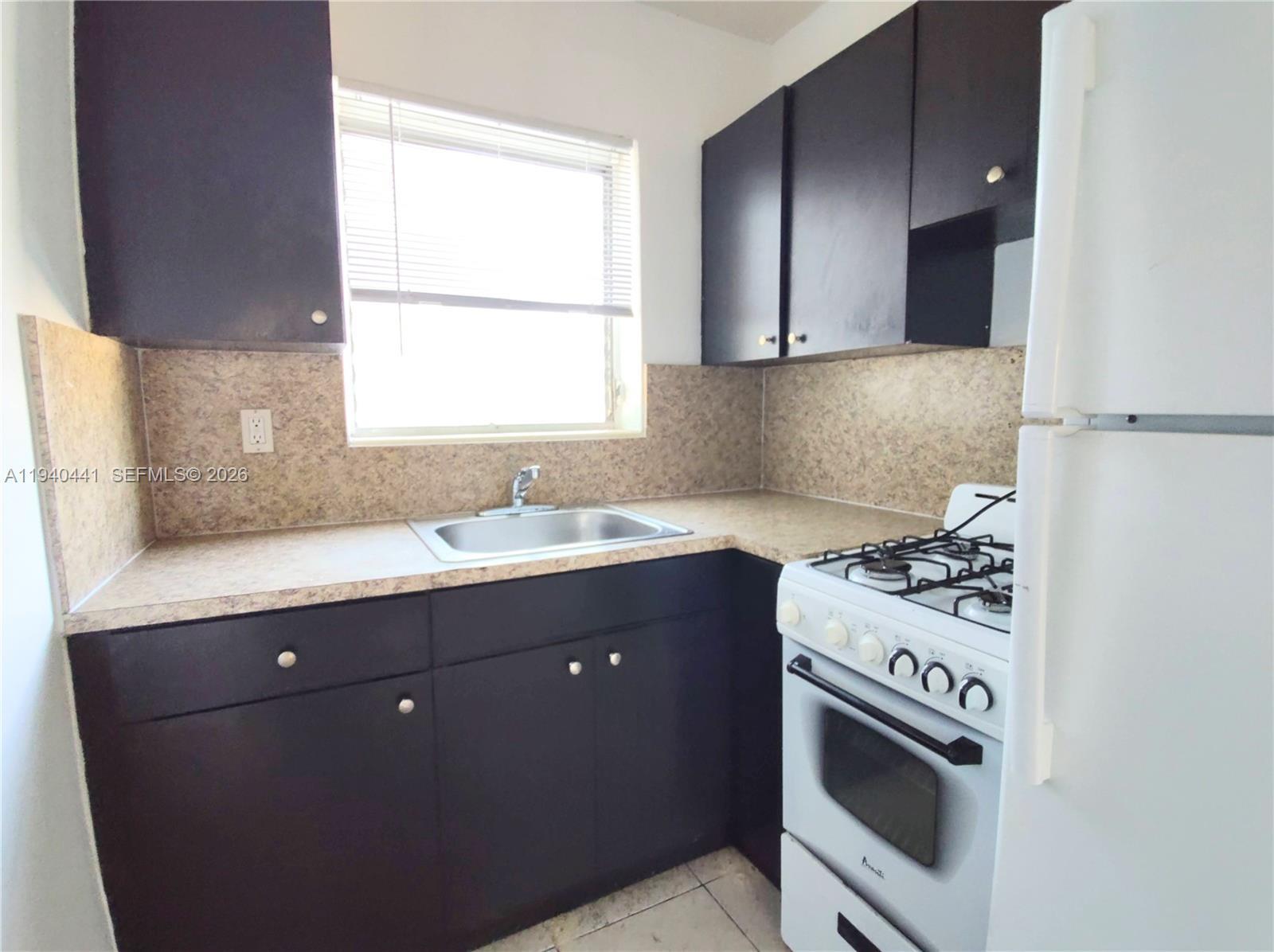 1565 SW 6th St # 6, Miami FL 33135 photo 5