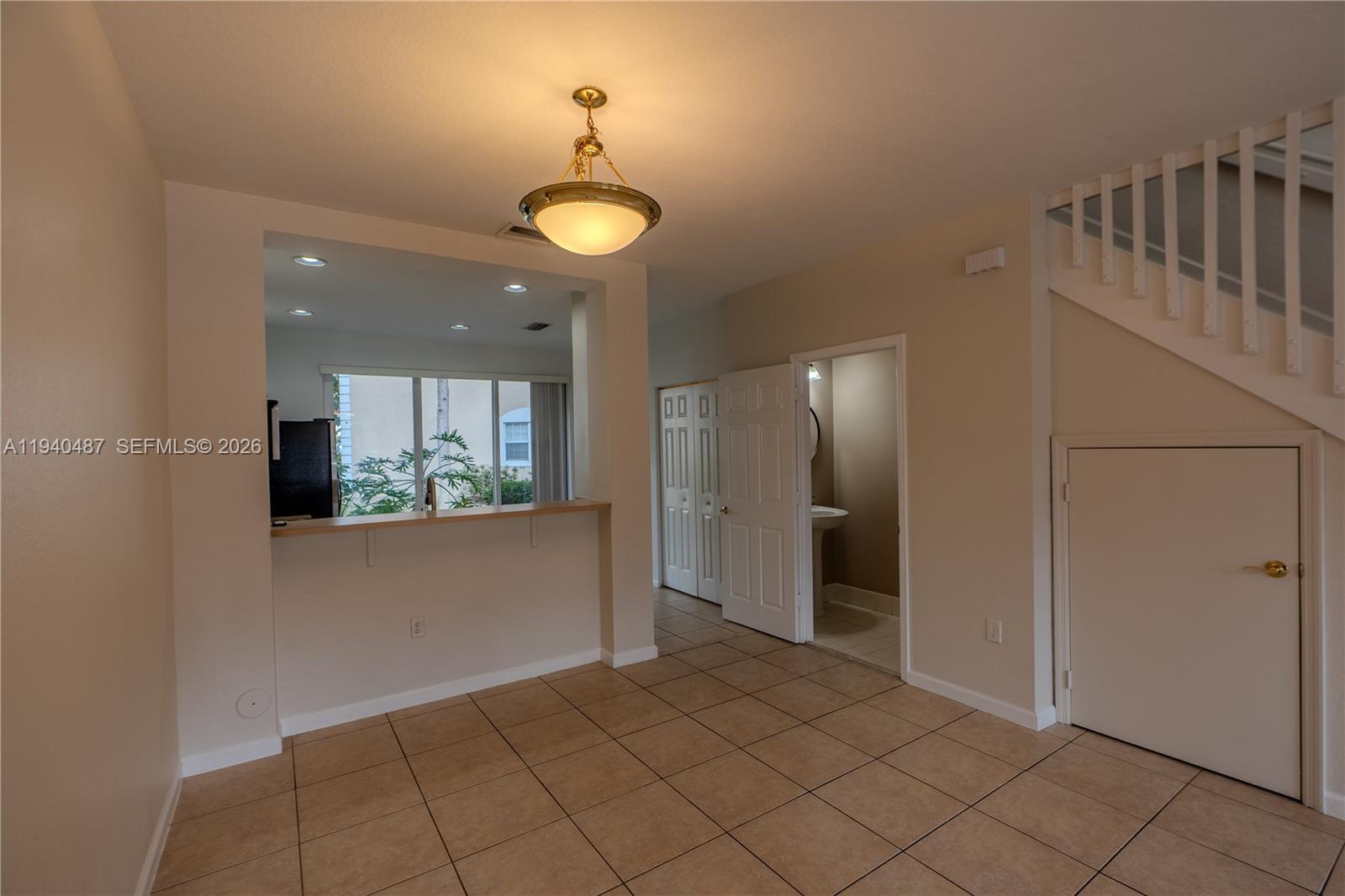 729 NW 42nd Ave, Plantation FL 33317 photo 2