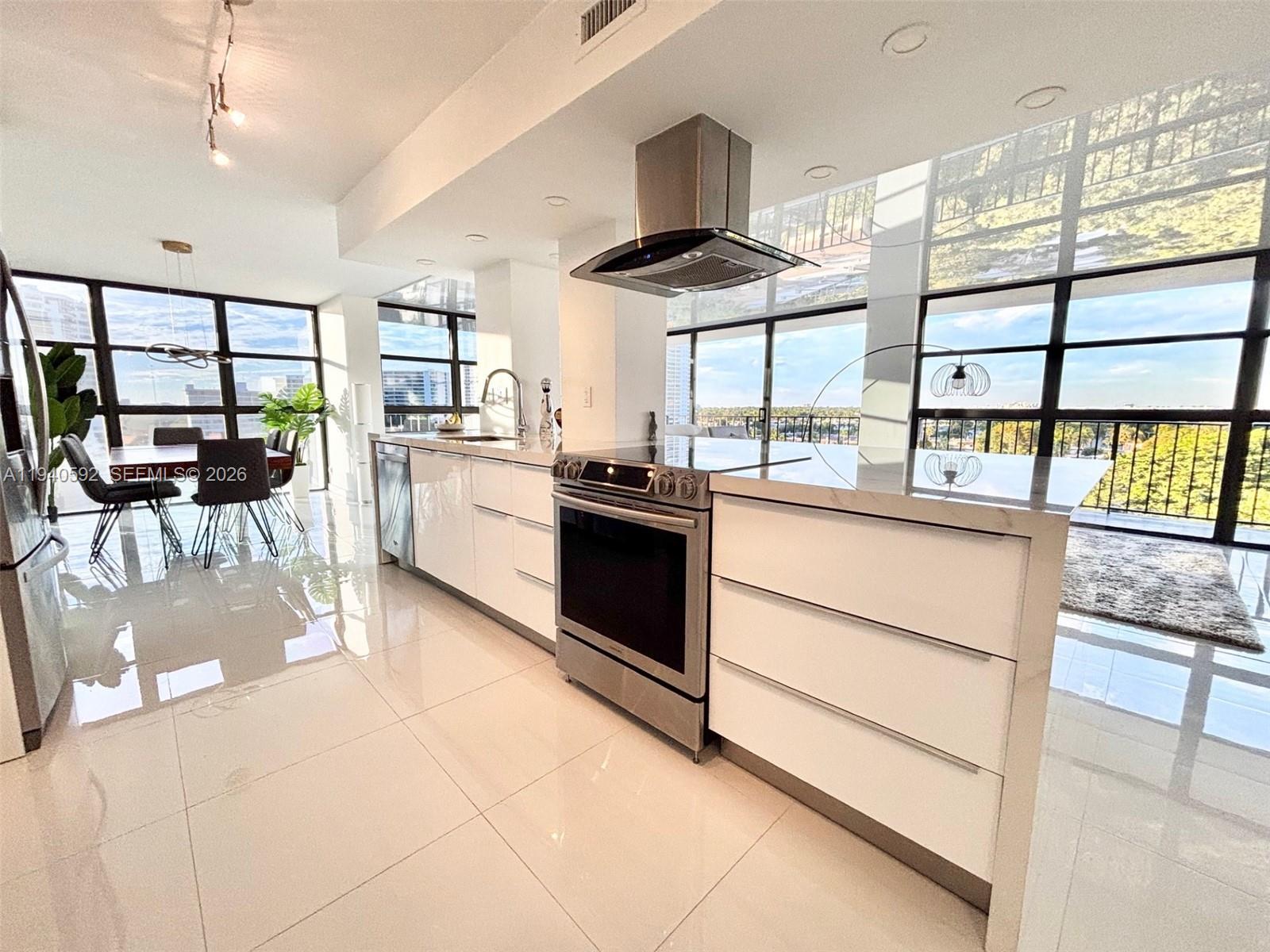 200 Leslie Dr # 831, Hallandale Beach FL 33009 photo 4