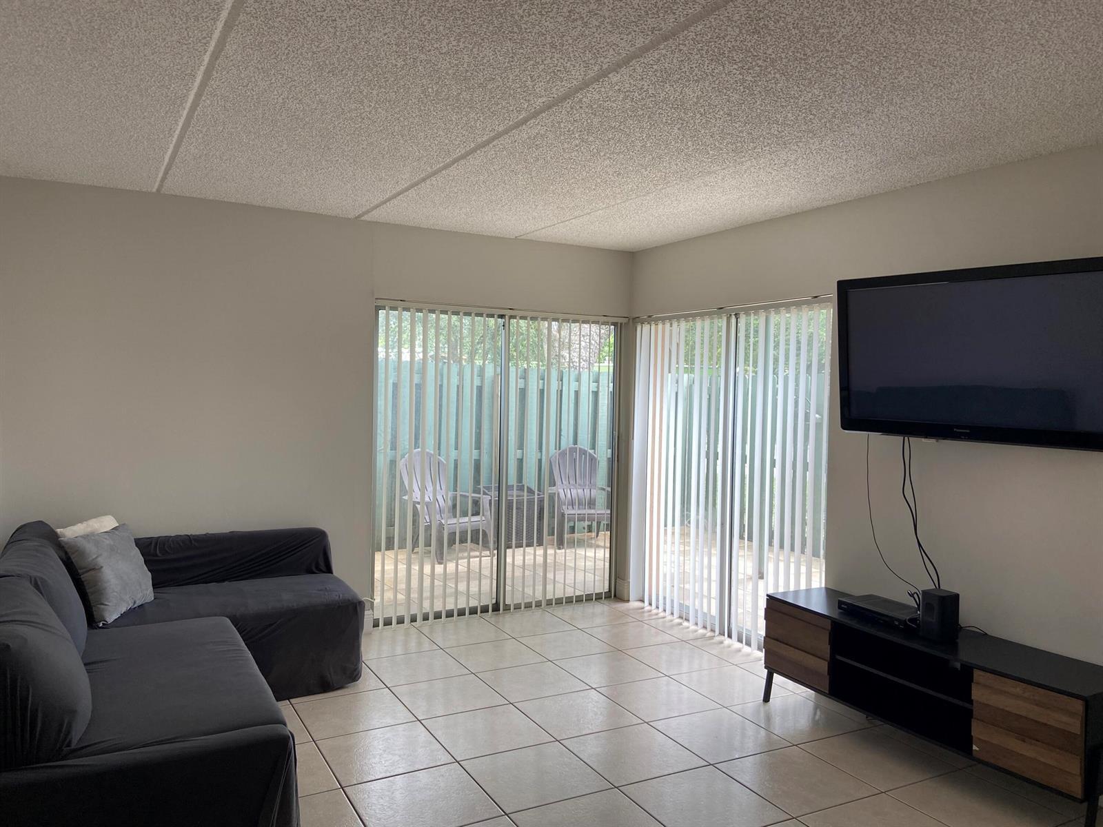 1829 Fairview Villas Drive # 2, Palm Springs FL 33406 photo 3