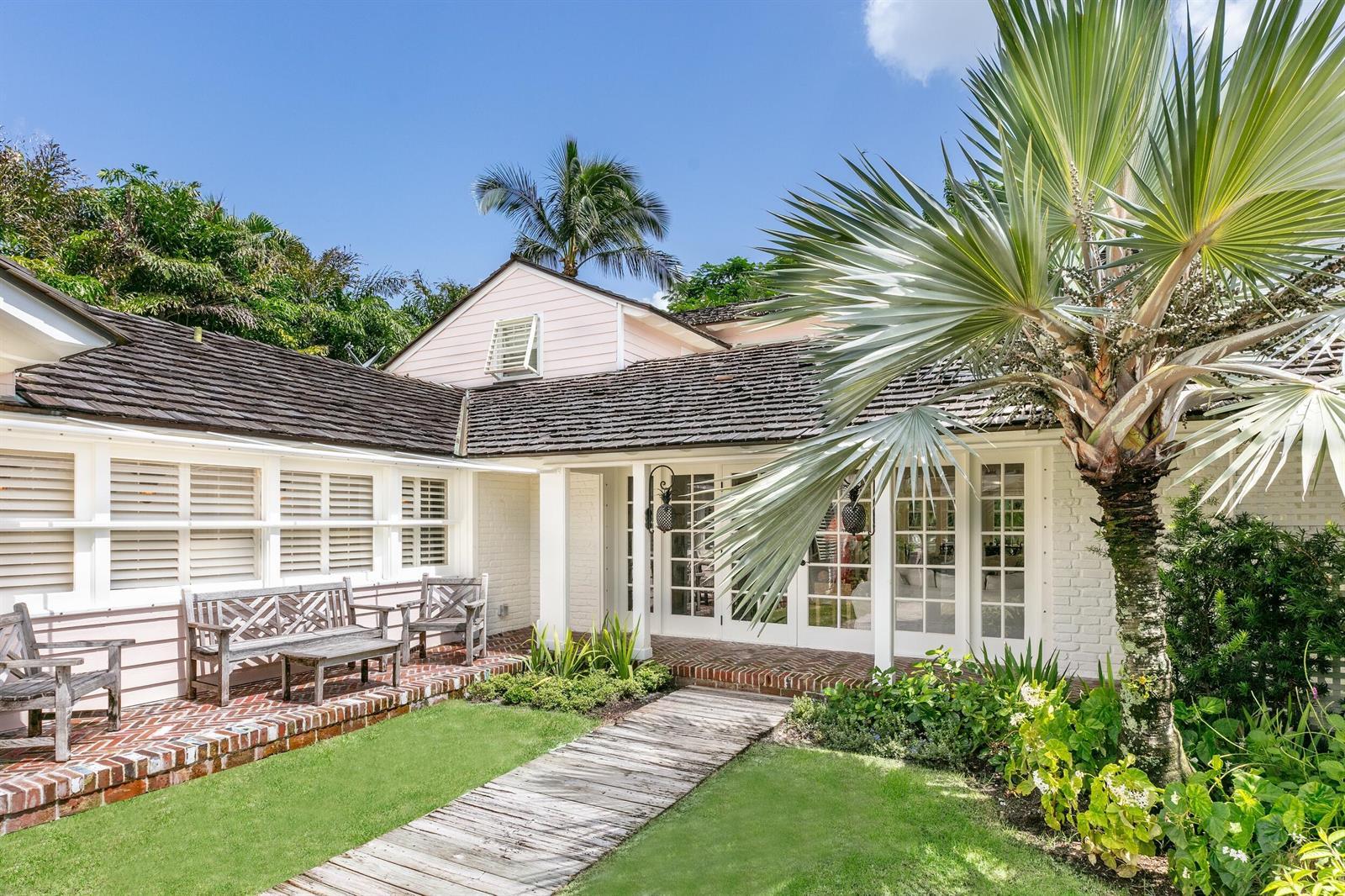 285 Orange Grove Road, Palm Beach FL 33480