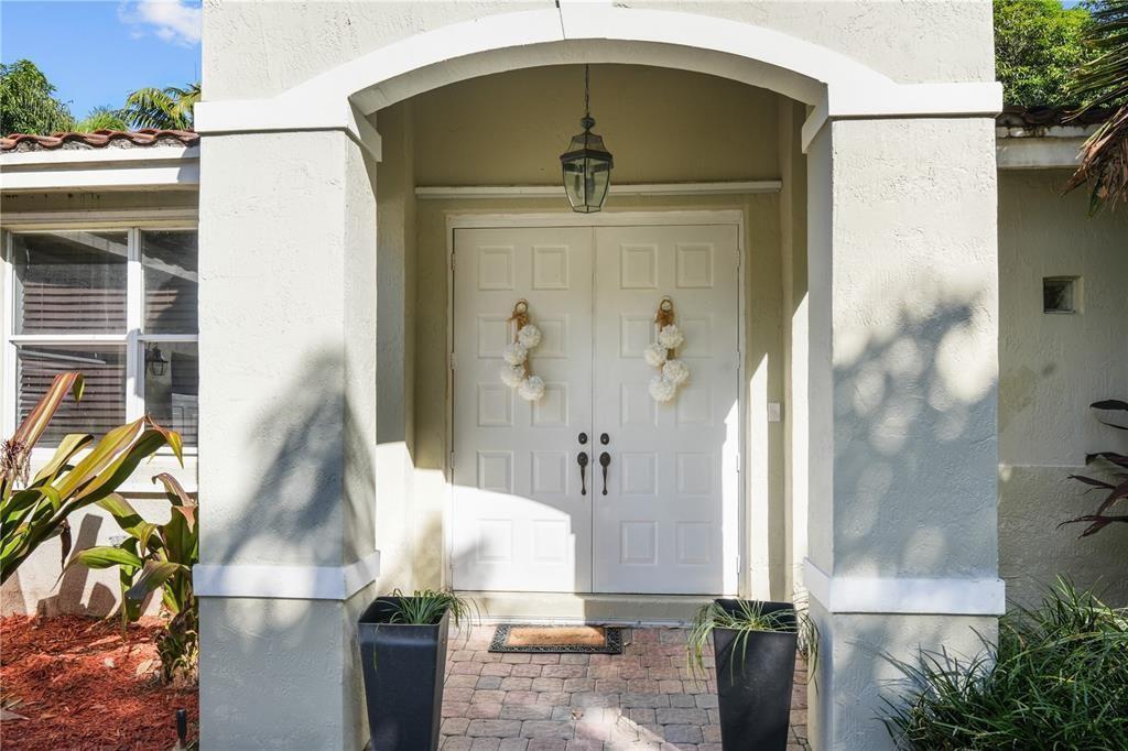 8209 SW 173rd Terrace, Palmetto Bay FL 33157 photo 2