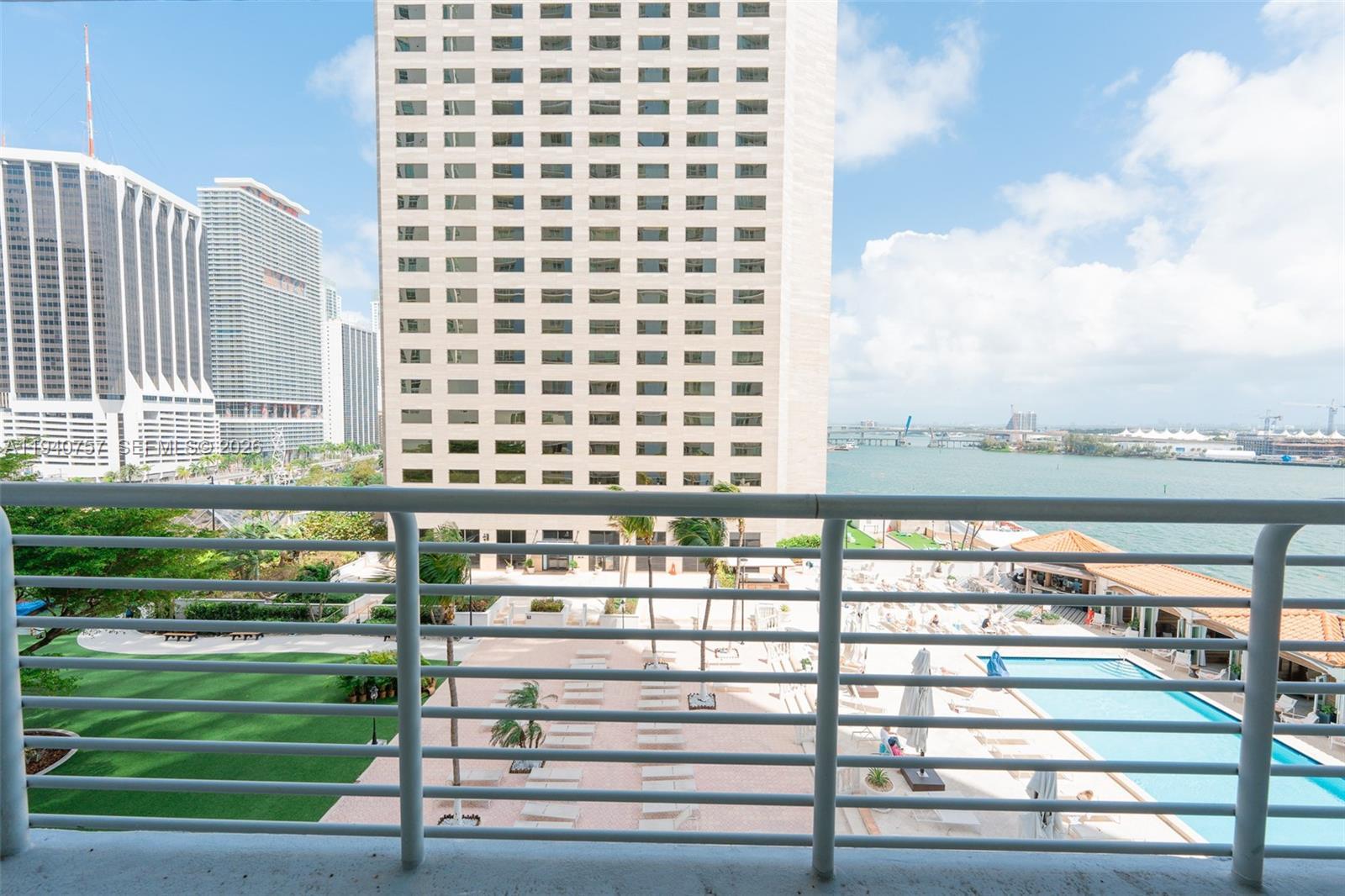 335 S Biscayne Blvd # 1108, Miami FL 33131 photo 4