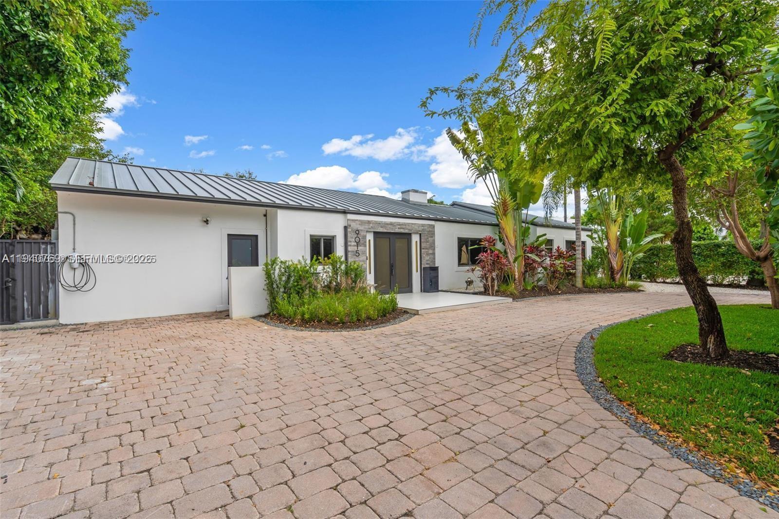9015 NE 10th Ave, Miami FL 33138 photo 3