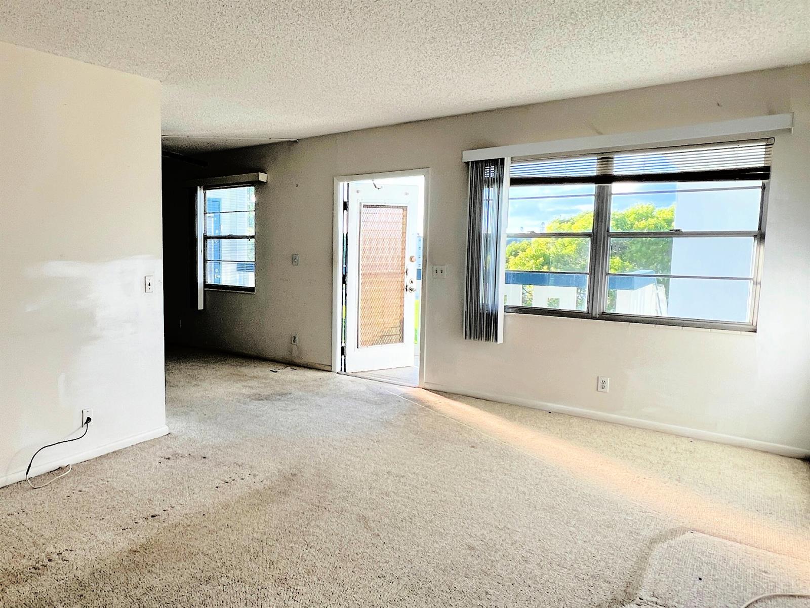 4040 Lincoln C # 4040, Boca Raton FL 33434 photo 2