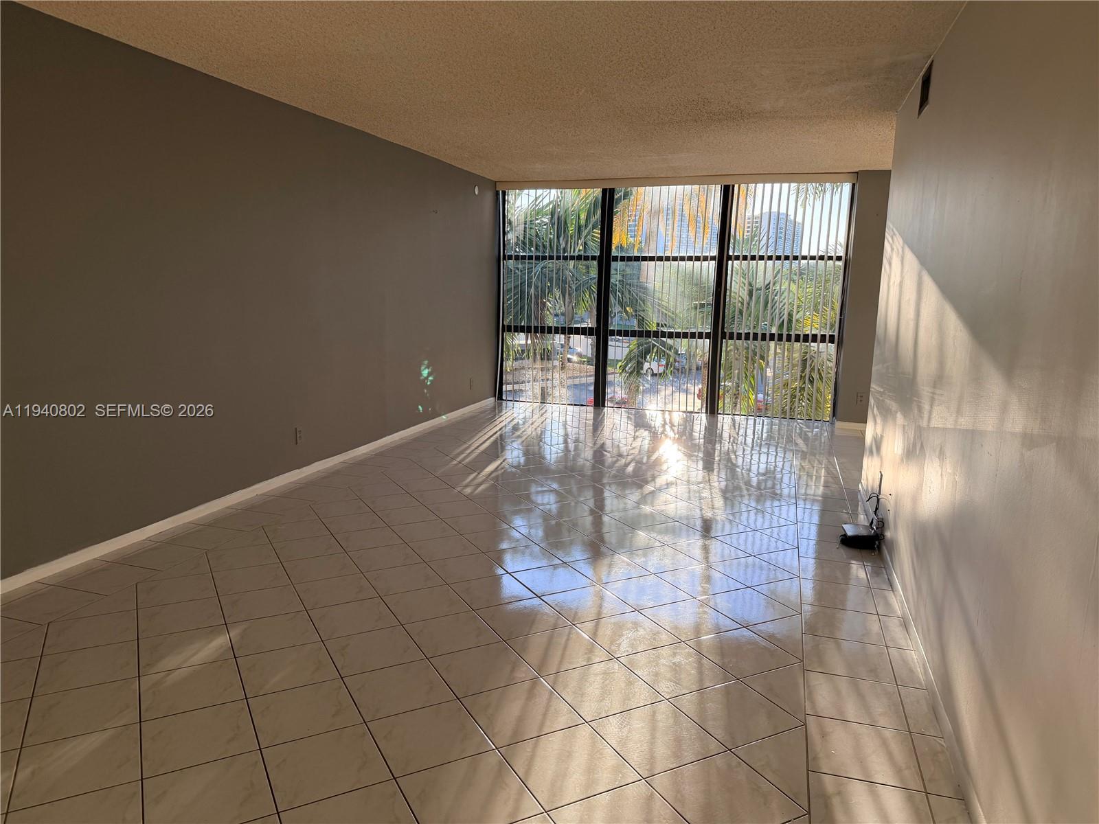 800 Parkview Dr # 303, Hallandale Beach FL 33009 photo 2