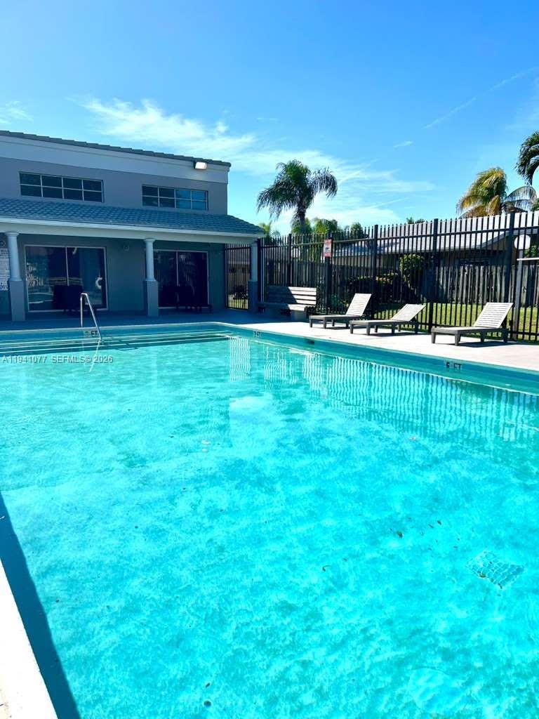 885 NE 213th Ter # 2, Miami FL 33179 photo 2