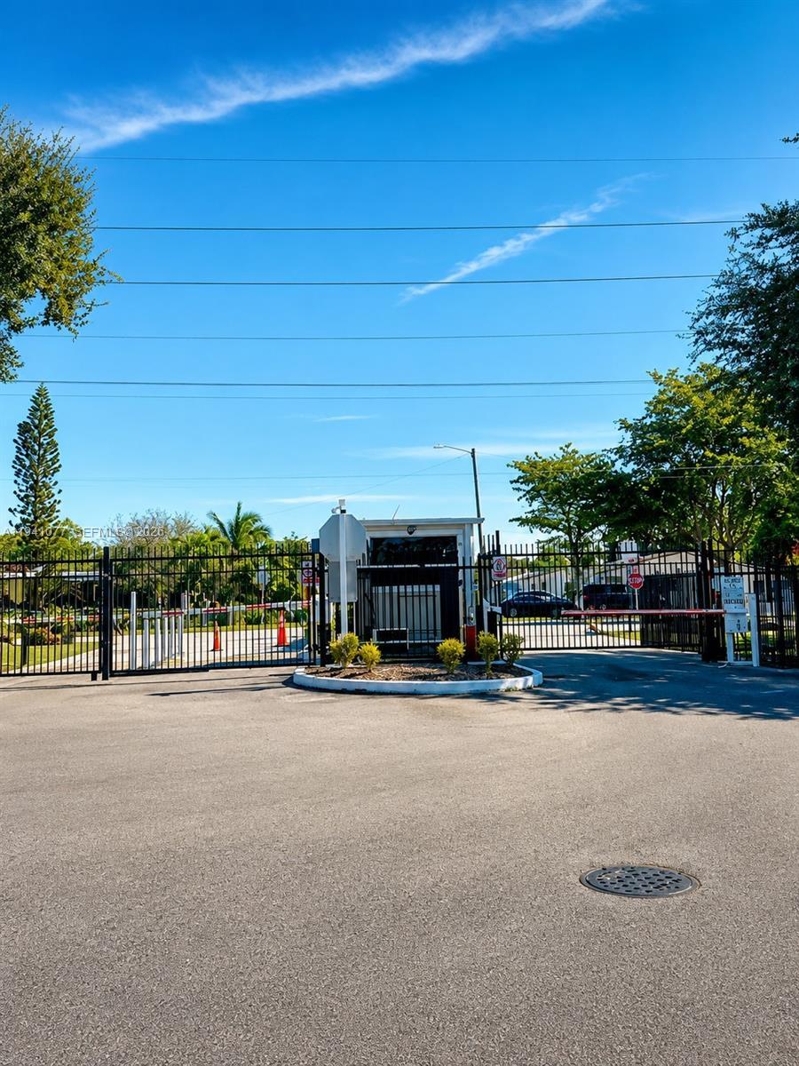 885 NE 213th Ter # 2, Miami FL 33179 photo 5