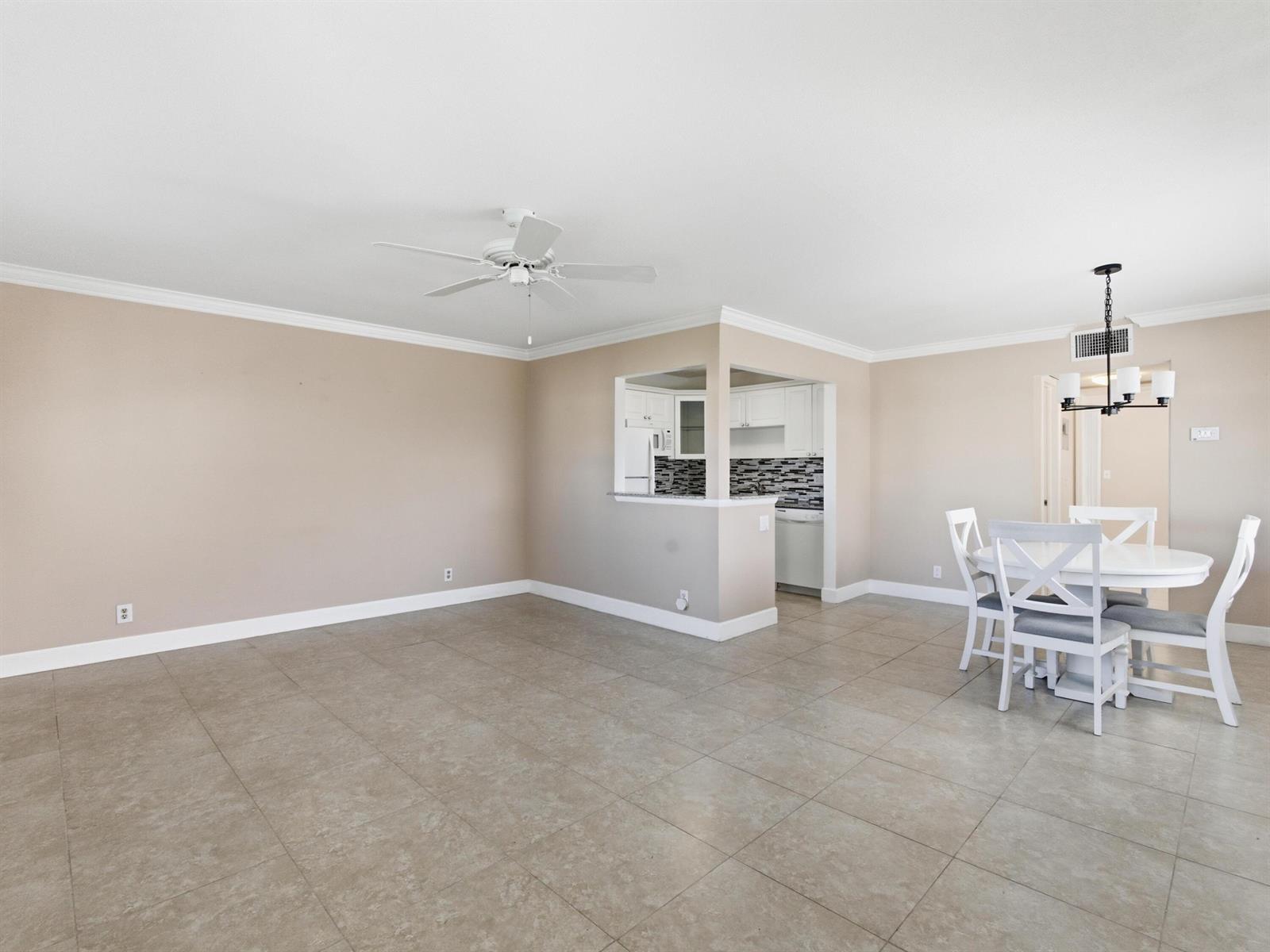 530 Horizons E # 205, Boynton Beach FL 33435 photo 5