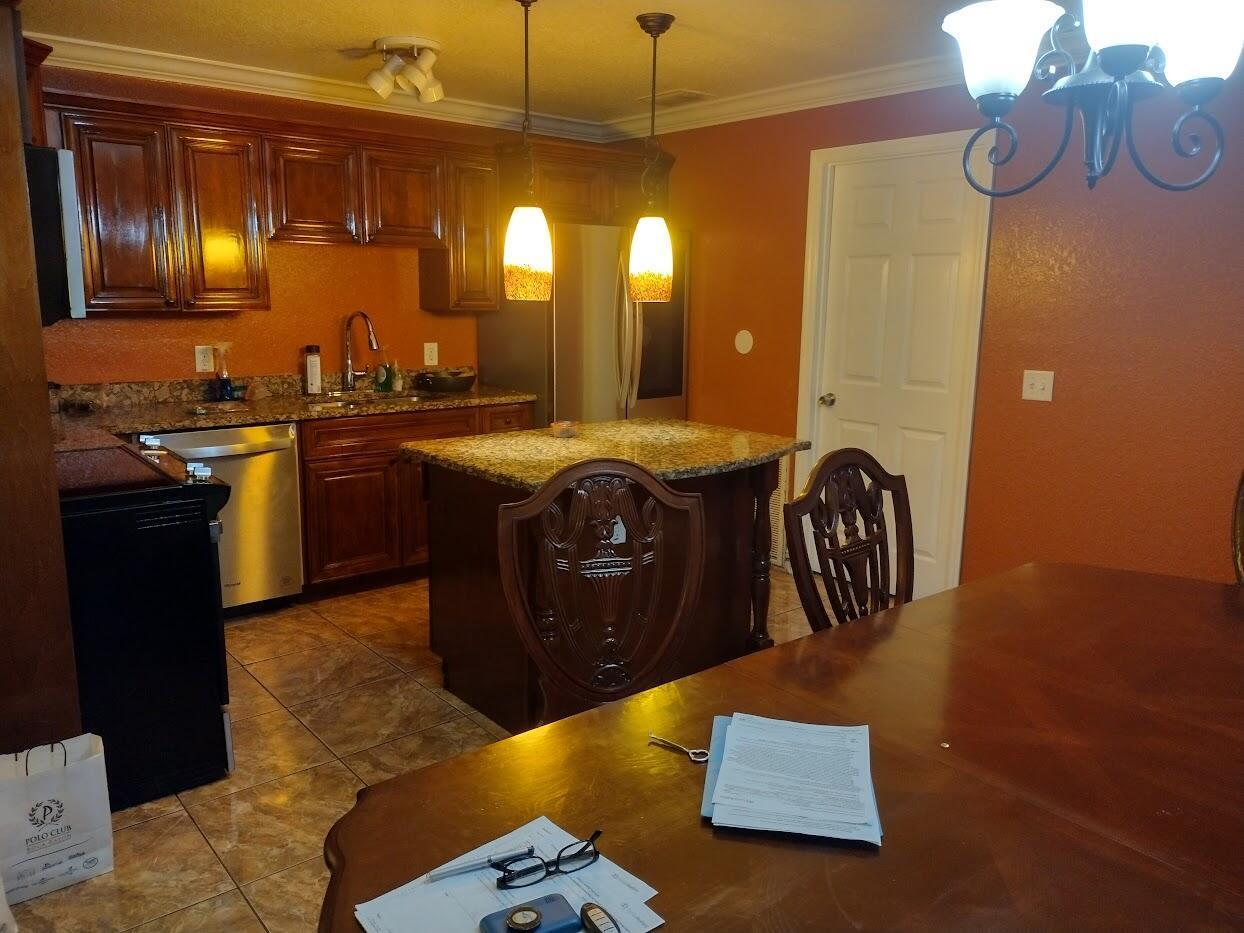 318 N 24th Street, Fort Pierce FL 34950 photo 4