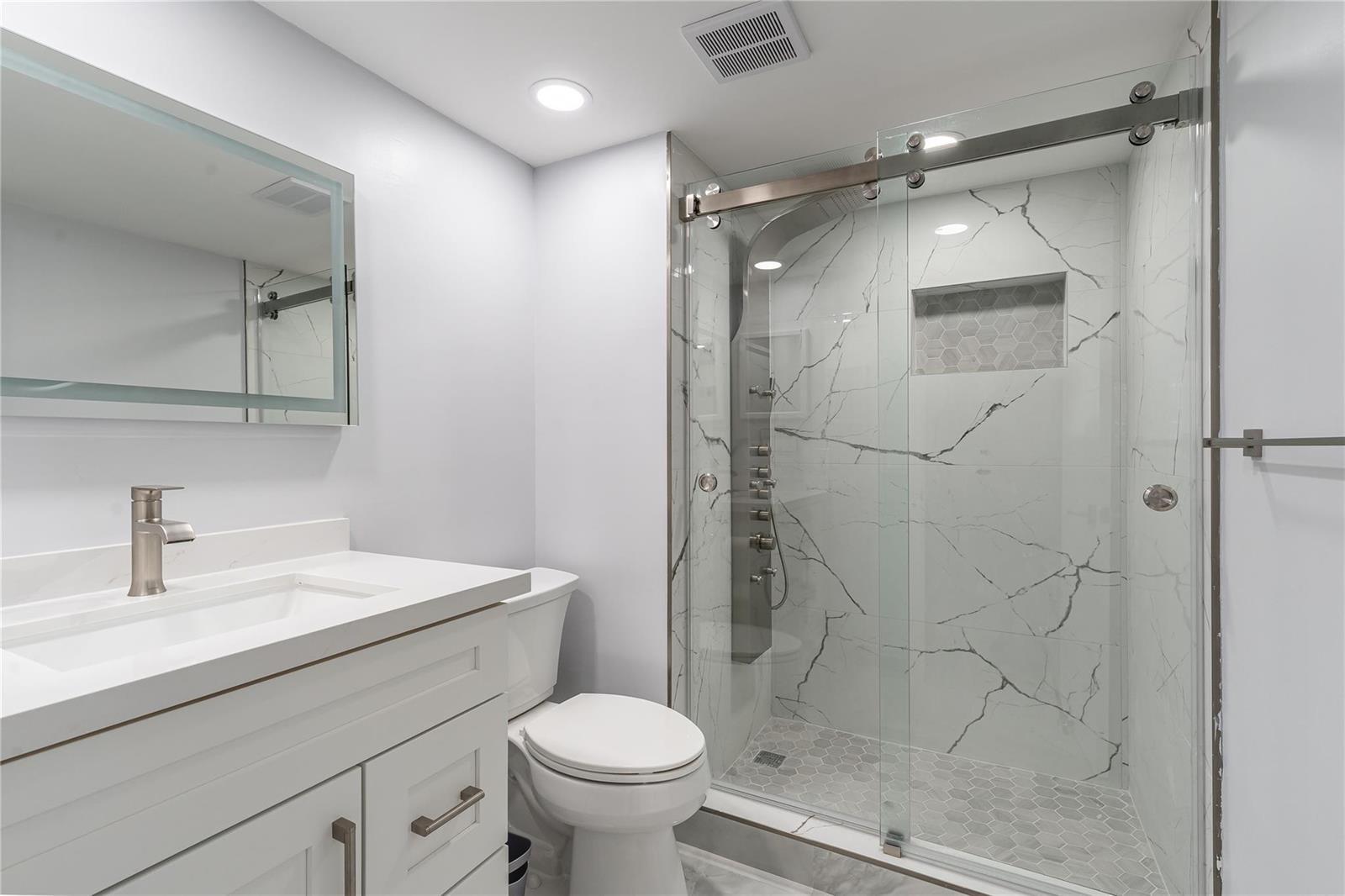 9523 S Hollybrook Lake Drive # 102, Pembroke Pines FL 33025 photo 4