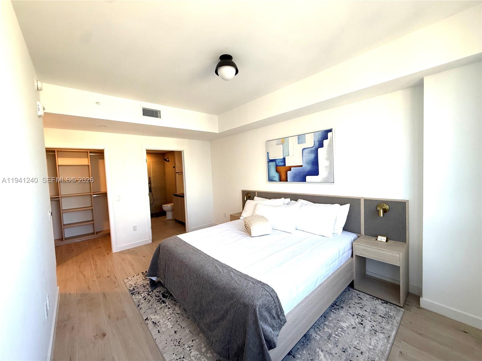 225 N MIAMI AVE # 3505, Miami FL 33132 photo 4