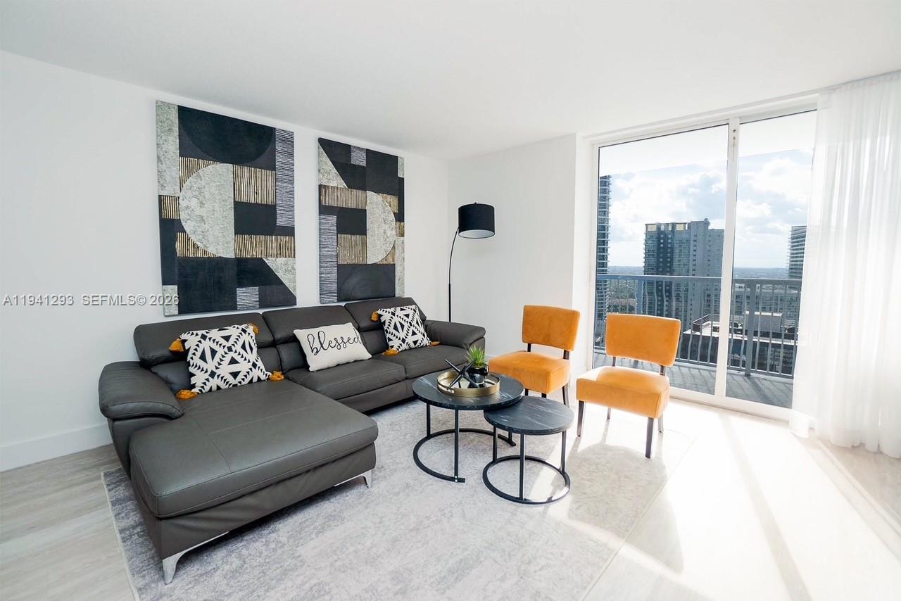 1200 Brickell Bay Dr # 3524, Miami FL 33131 photo 2