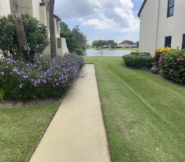 5851 Parkwalk Drive, Boynton Beach FL 33472