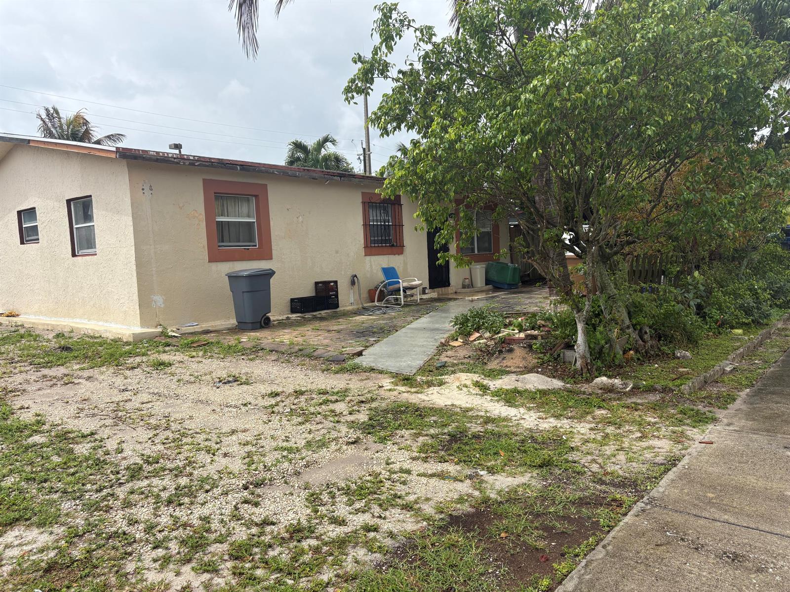930 NE 52nd Court, Deerfield Beach FL 33064