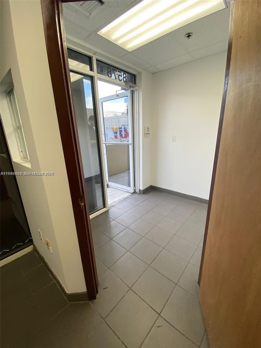 8578 NW 61st St, Miami FL 33166 photo 3