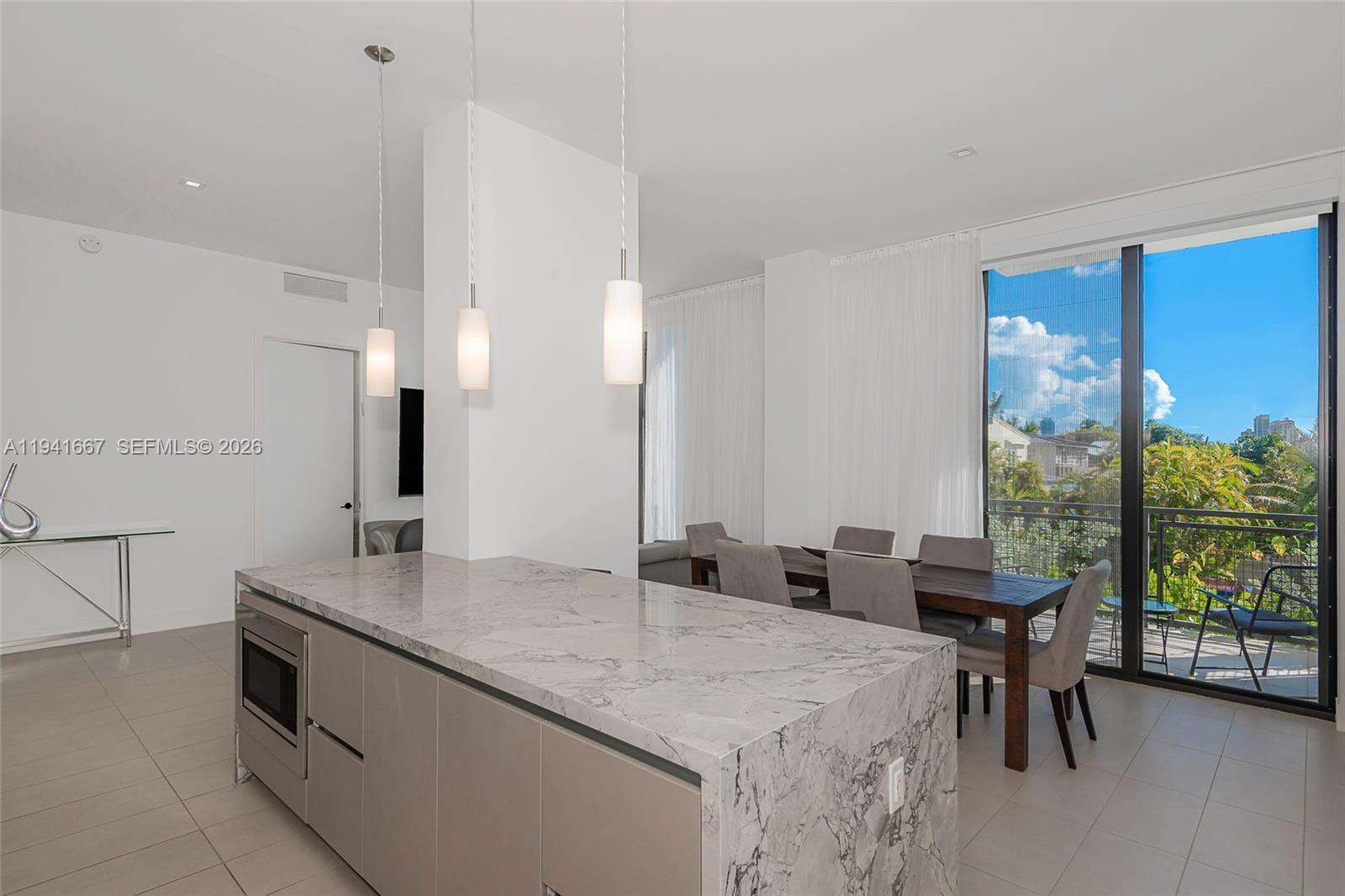 1030 15th St # 214, Miami Beach FL 33139 photo 2
