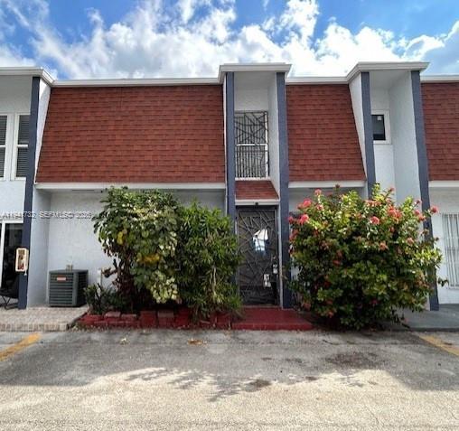 318 NW 107th Ave # 2B, Miami FL 33172