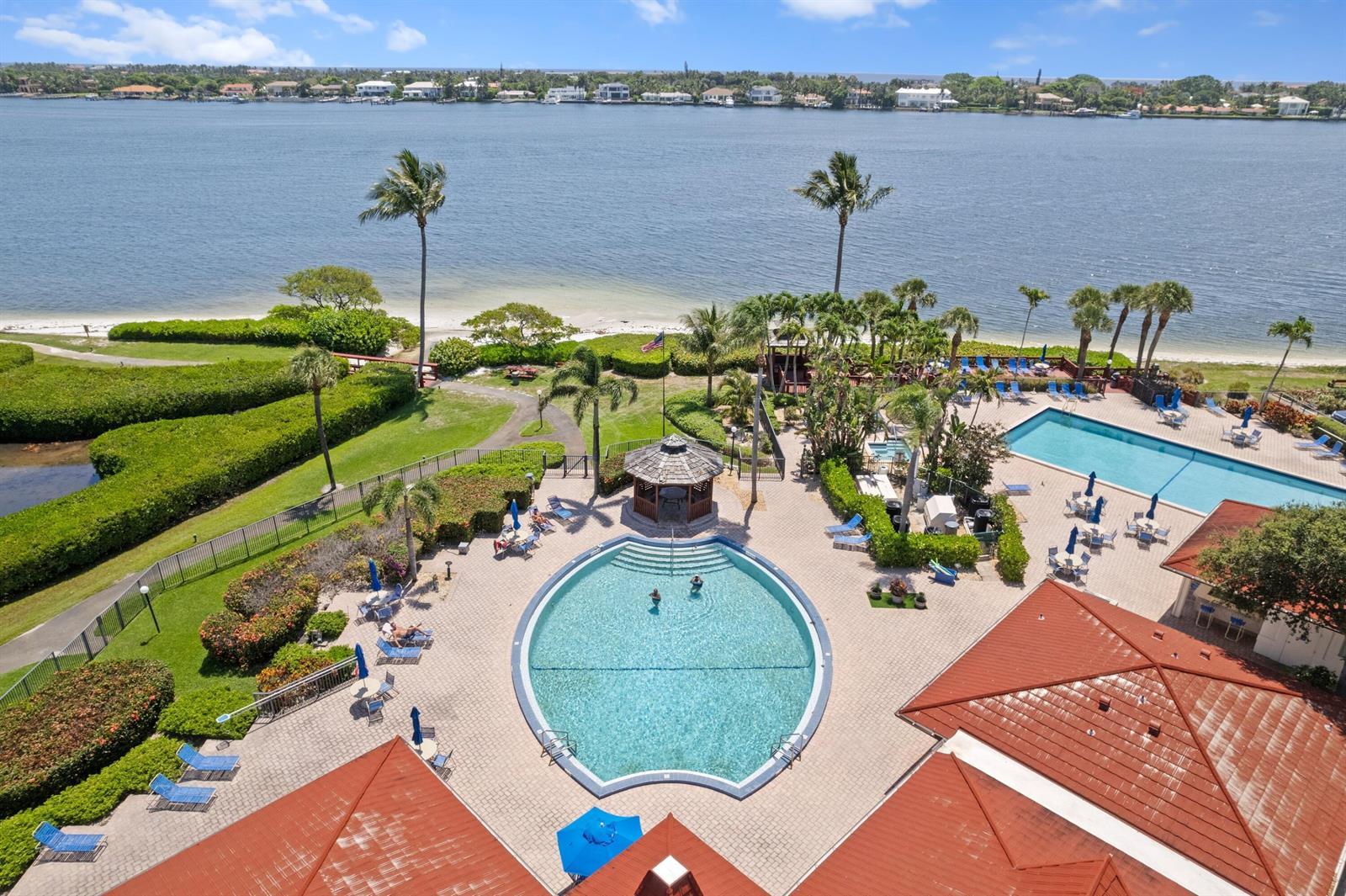 110 Half Moon Circle # D1, Hypoluxo FL 33462 photo 4