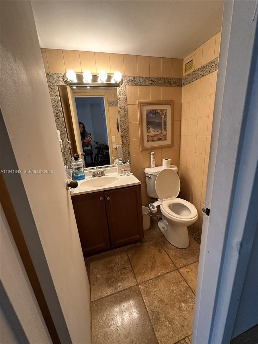 17021 N Bay Rd # 116, Sunny Isles Beach FL 33160 photo 4
