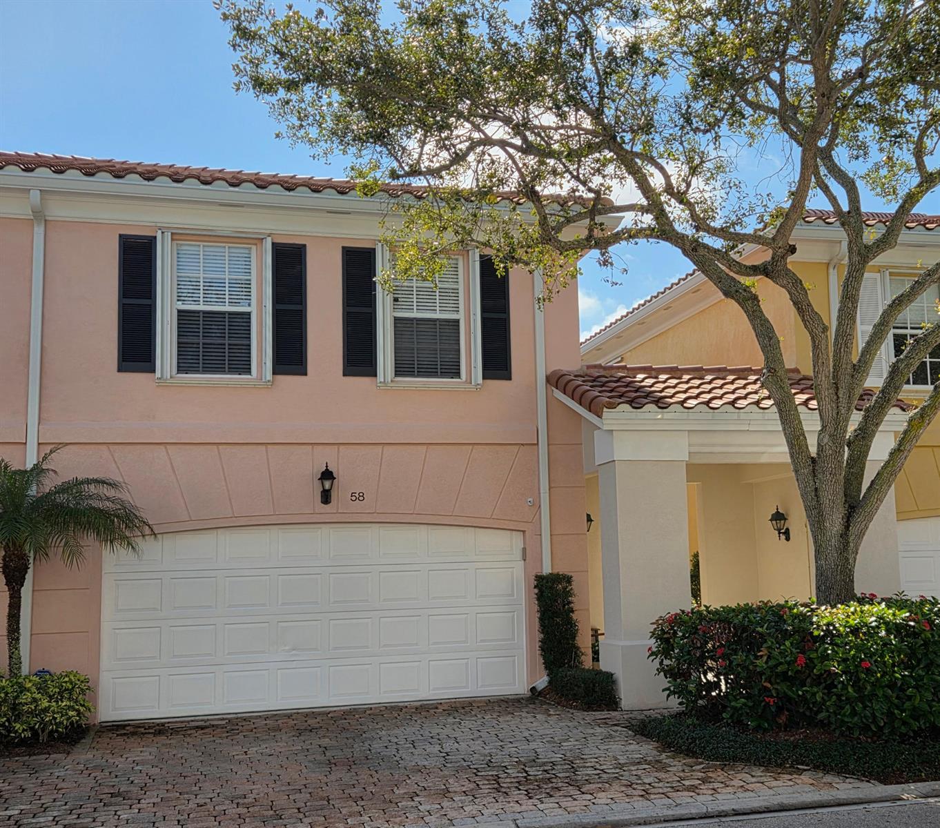 58 Tall Oaks Circle, Tequesta FL 33469