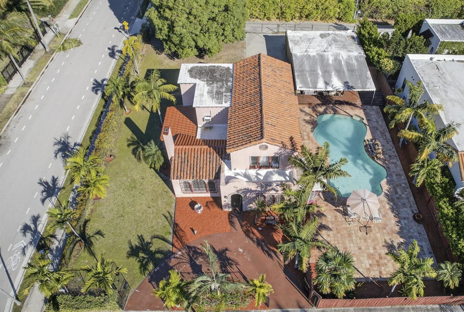 445 29th Street, West Palm Beach FL 33407 photo 2