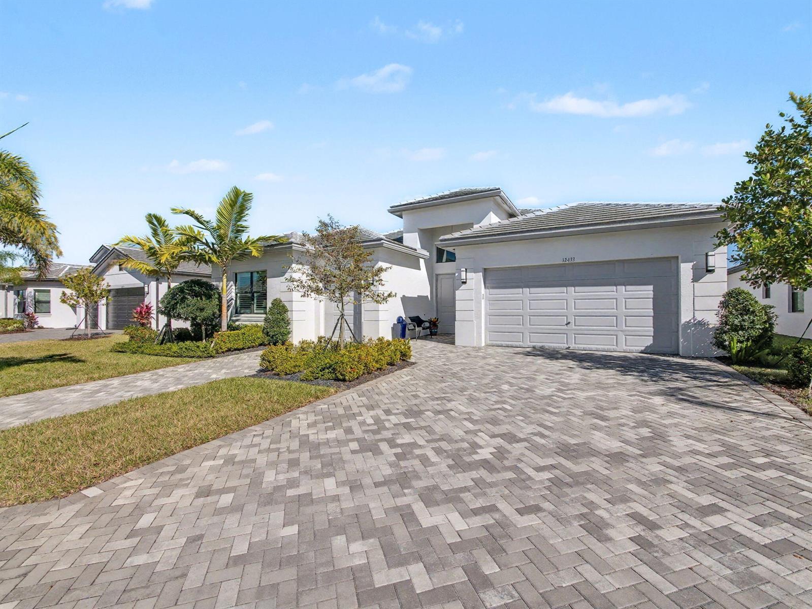 12433 SW Crystal Cove Drive, Port St. Lucie FL 34987 photo 3