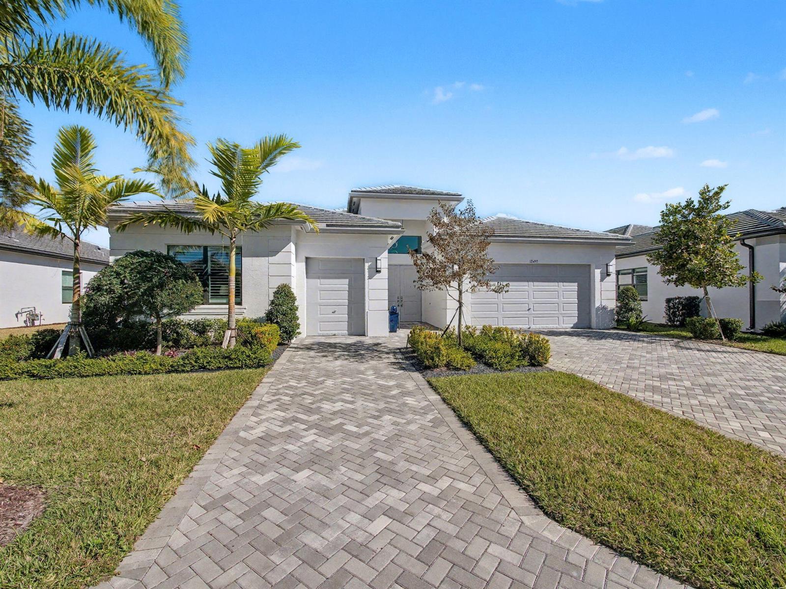 12433 SW Crystal Cove Drive, Port St. Lucie FL 34987 photo 4
