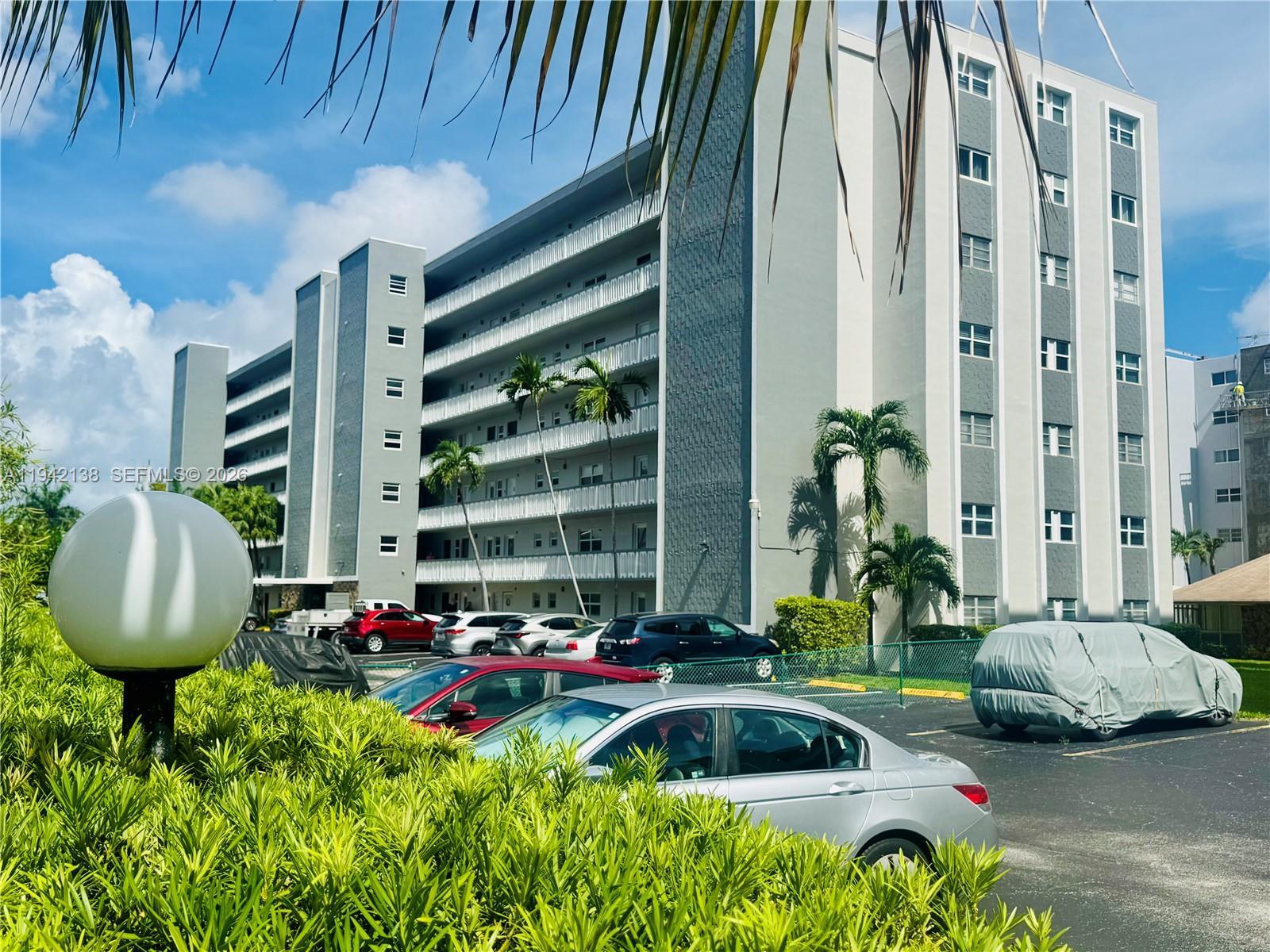 420 NE 12th Ave # 502, Hallandale Beach FL 33009 photo 4