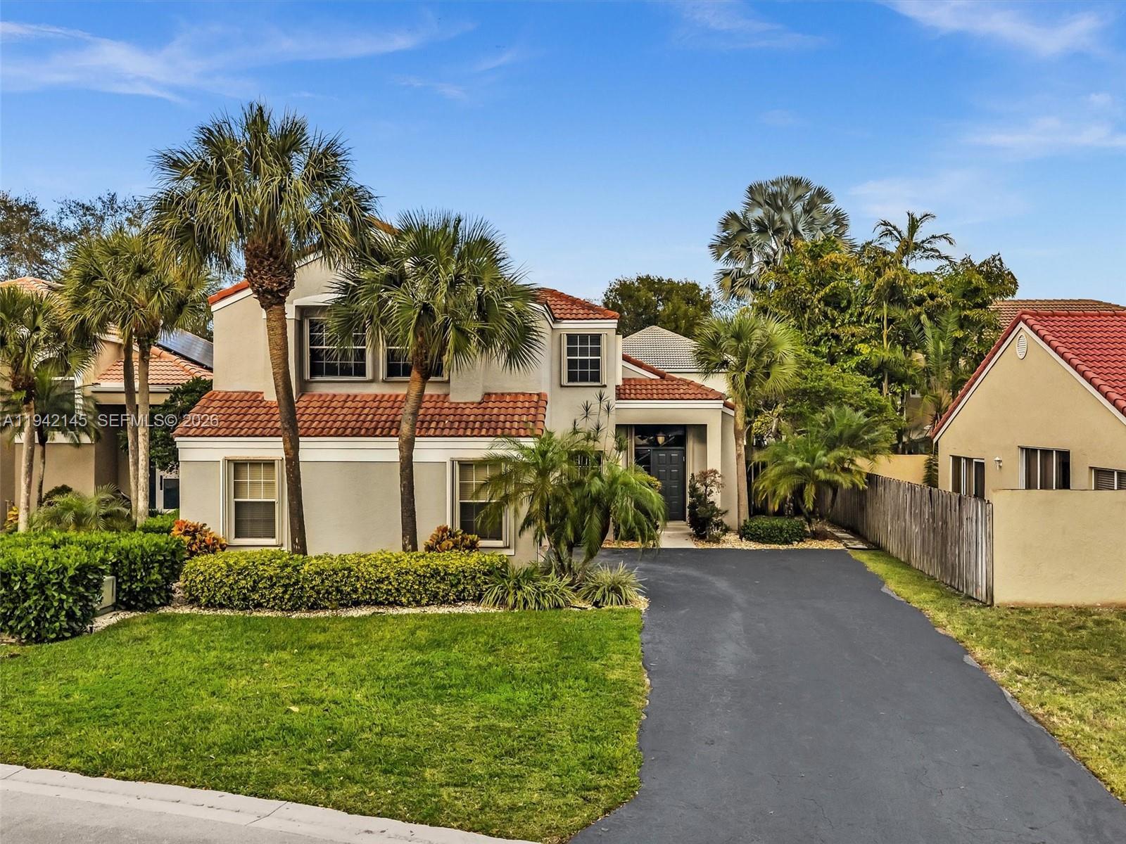 6365 NW 77th Pl, Parkland FL 33067