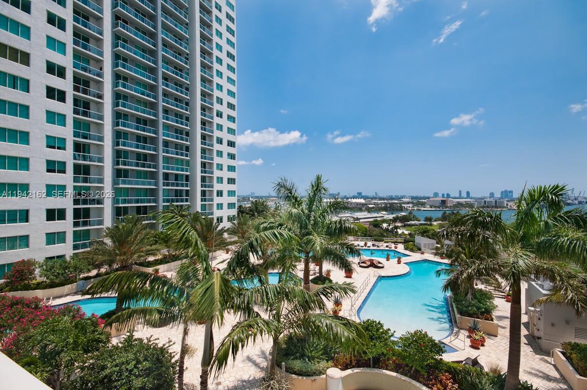 253 NE 2nd St # 1107, Miami FL 33132