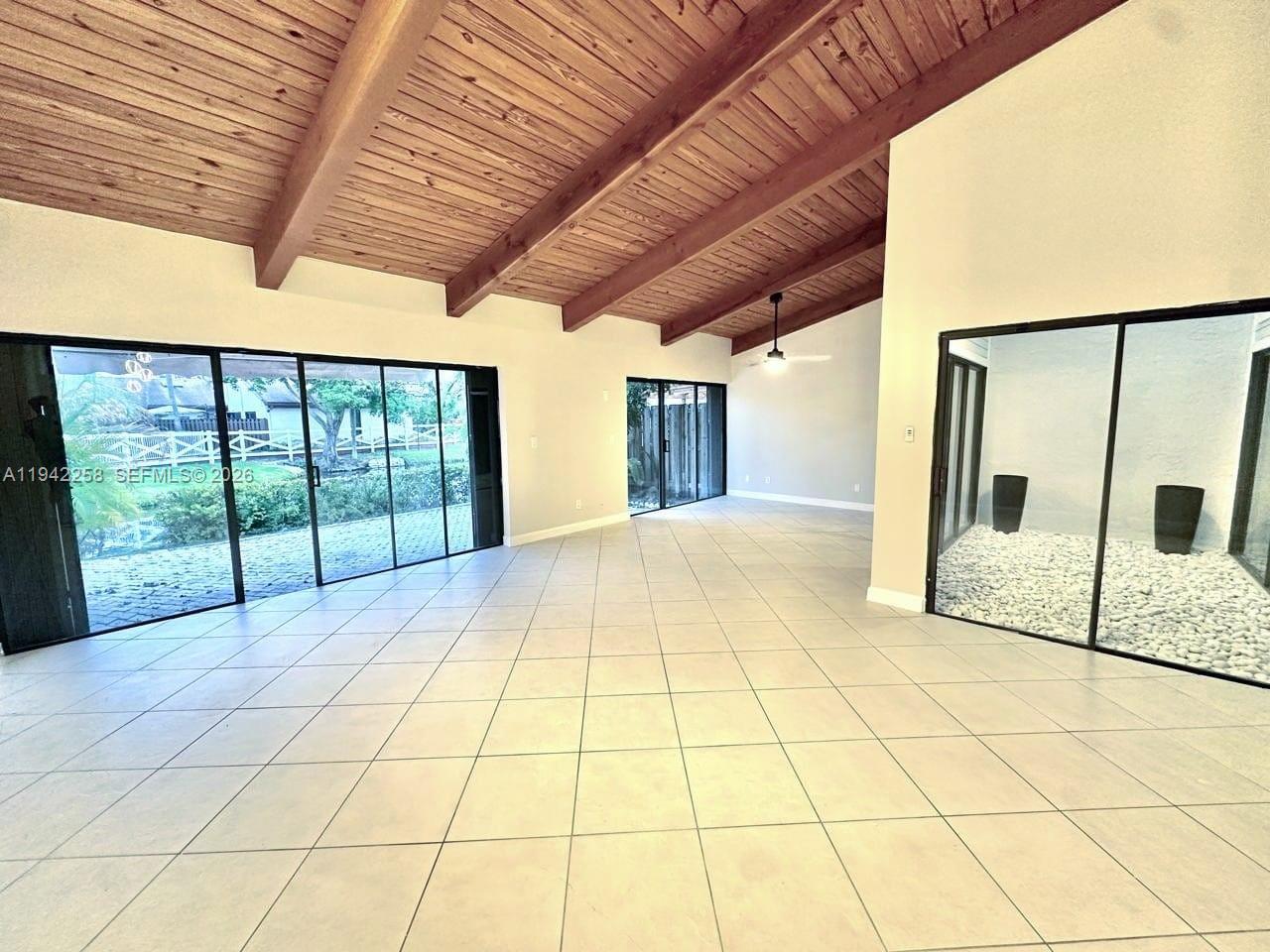 2753 S Parkview Dr, Hallandale Beach FL 33009 photo 5