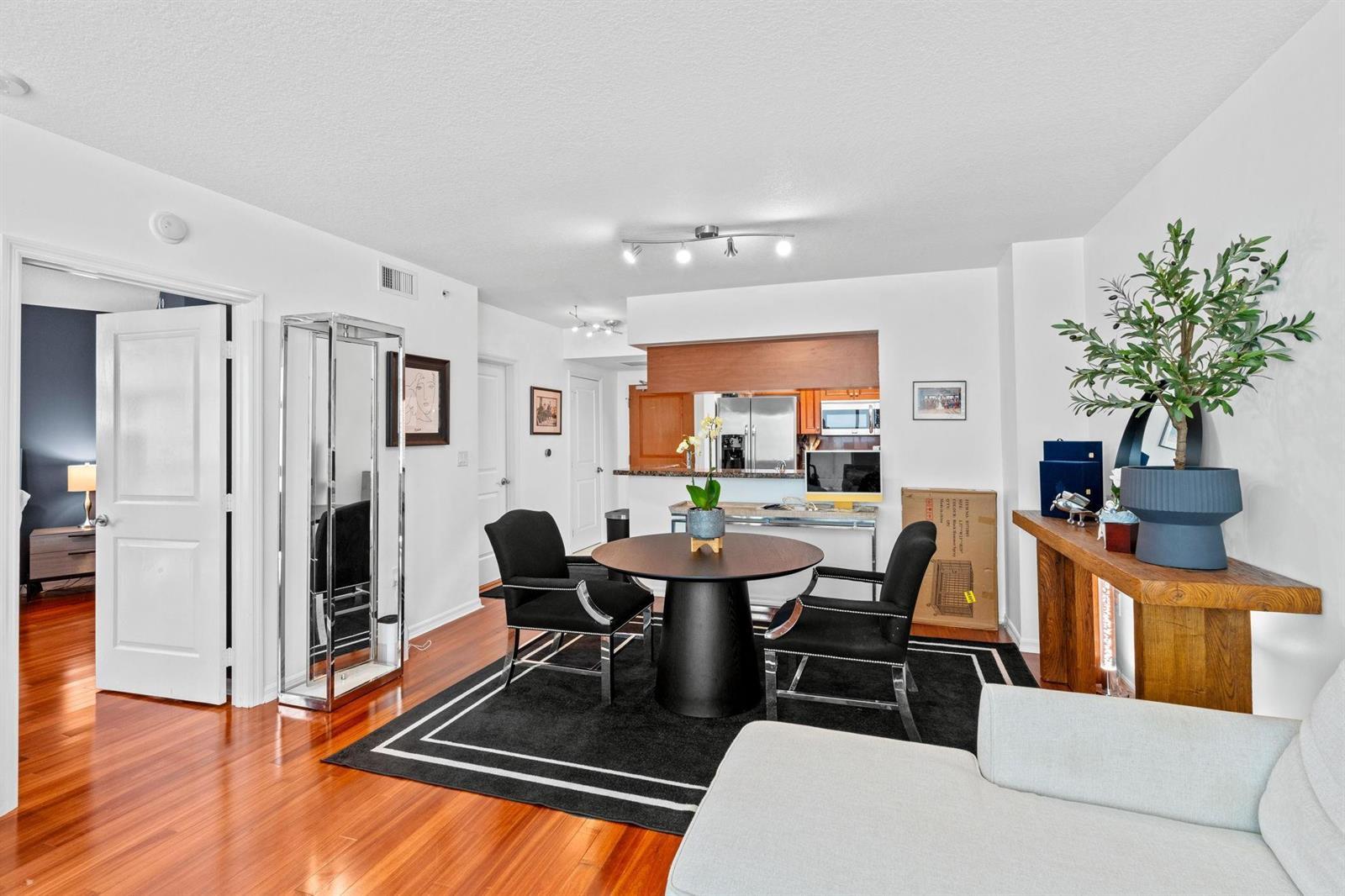347 N New River Drive # 606, Fort Lauderdale FL 33301 photo 5