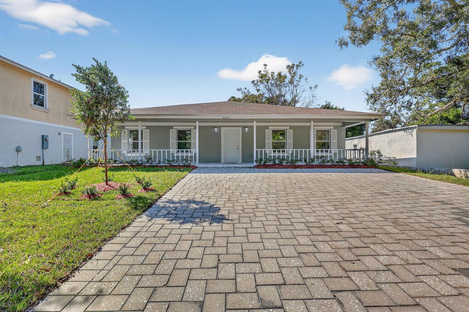 2205 S 33rd Street, Fort Pierce FL 34947