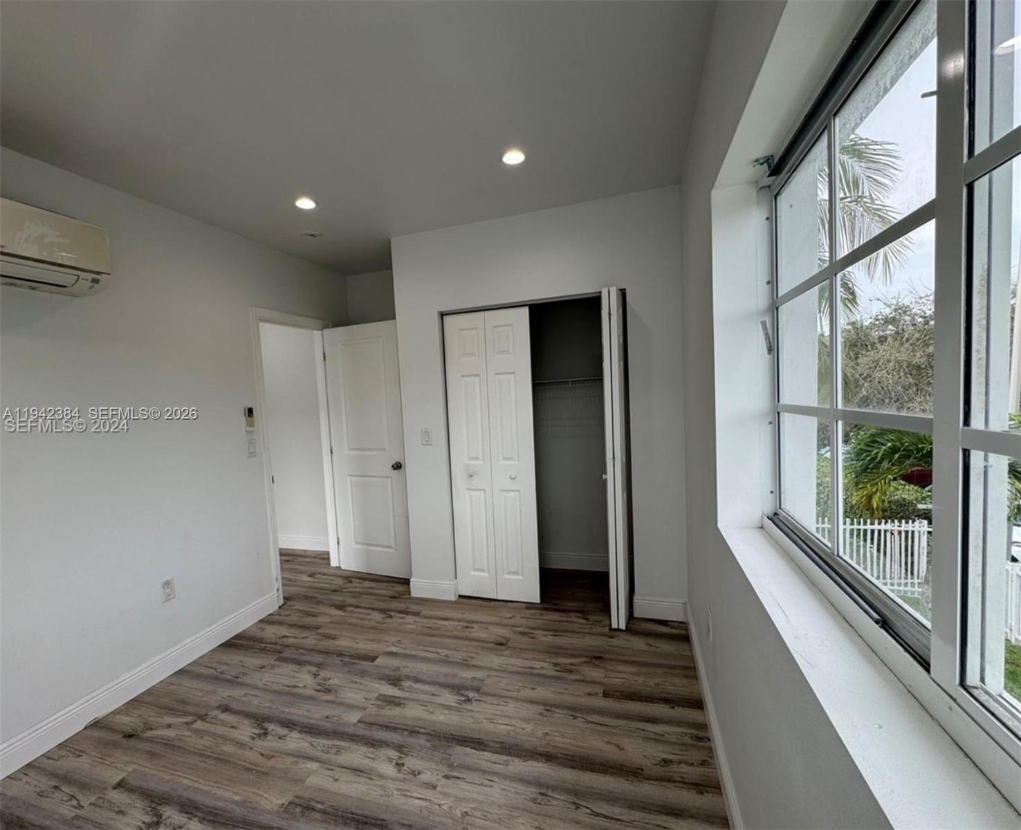 1248 Marseille Dr # 4, Miami Beach FL 33141 photo 3