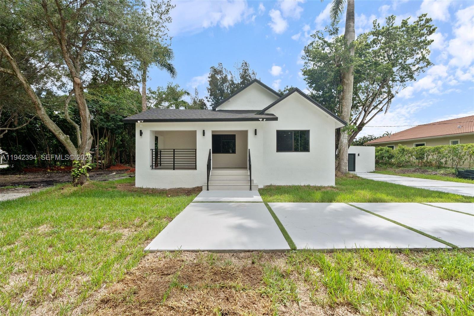 4800 SW 61st Ave, Davie FL 33314 photo 2