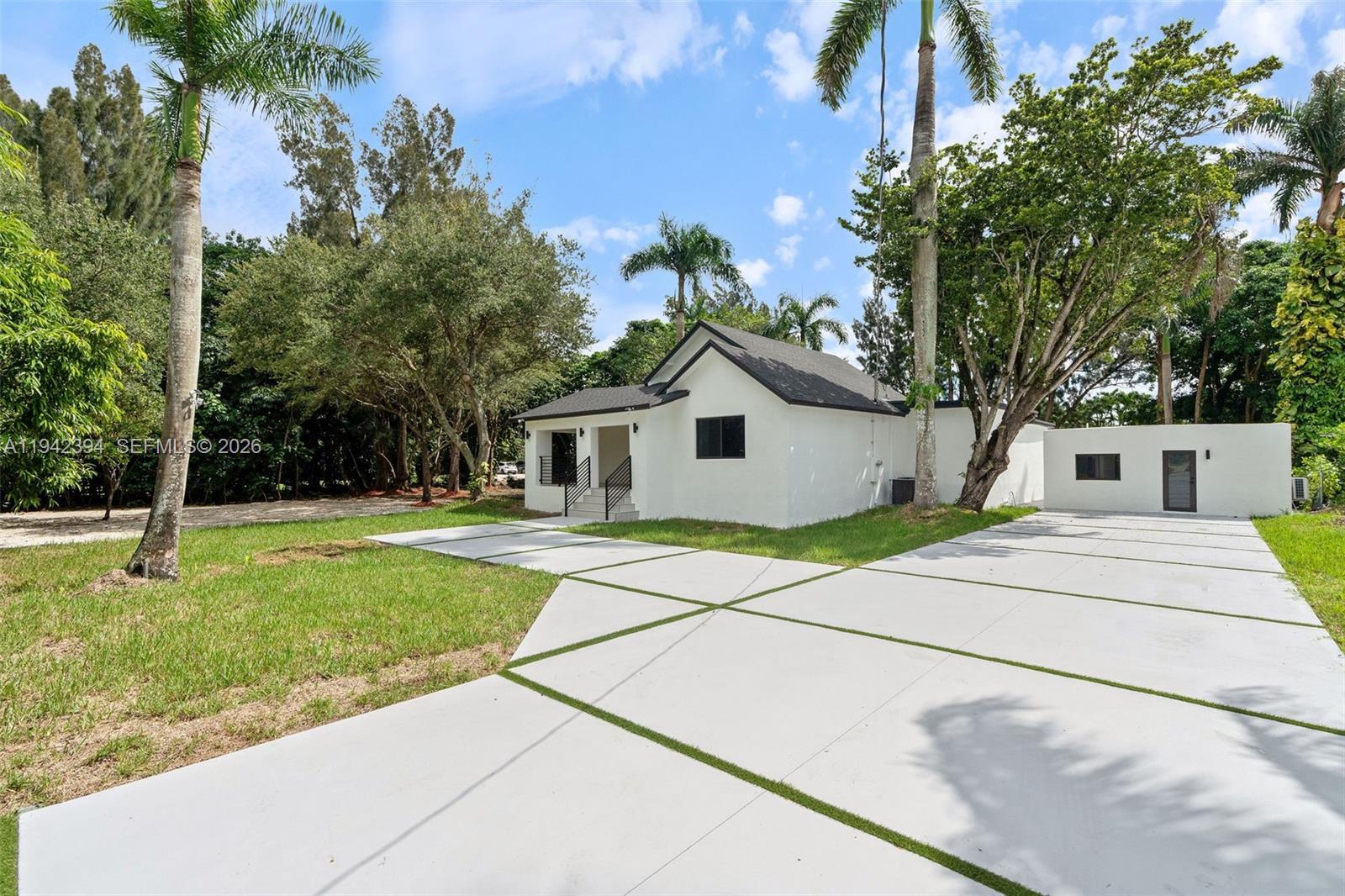 4800 SW 61st Ave, Davie FL 33314 photo 4