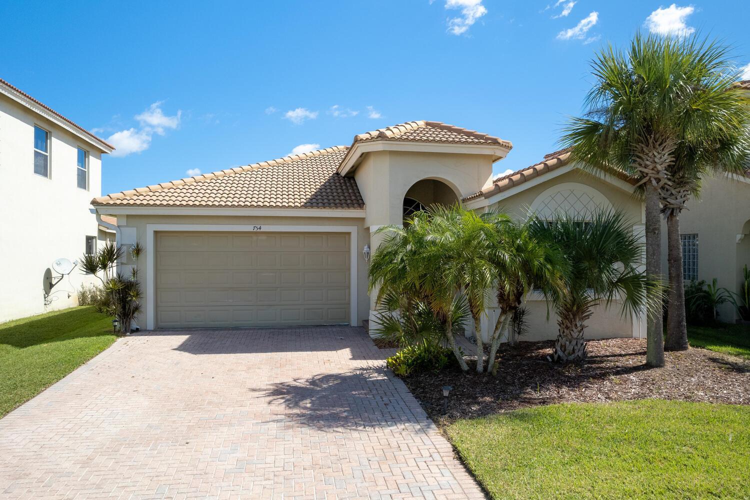 754 Aberfoyle Avenue, Fort Pierce FL 34947