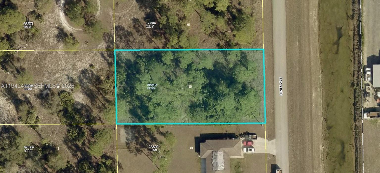615 Hines, Lehigh Acres FL 33972 photo 2