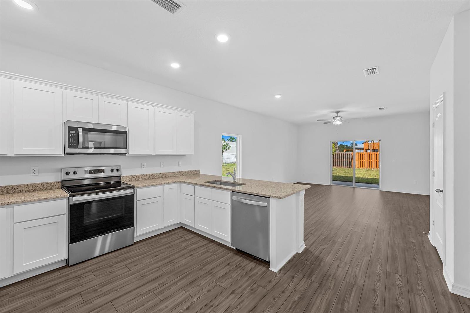 5212 Myrtle Drive, Fort Pierce FL 34982 photo 4