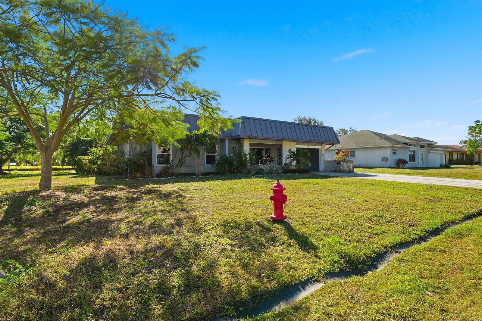 898 SE Evergreen Terrace, Port St. Lucie FL 34983 photo 5