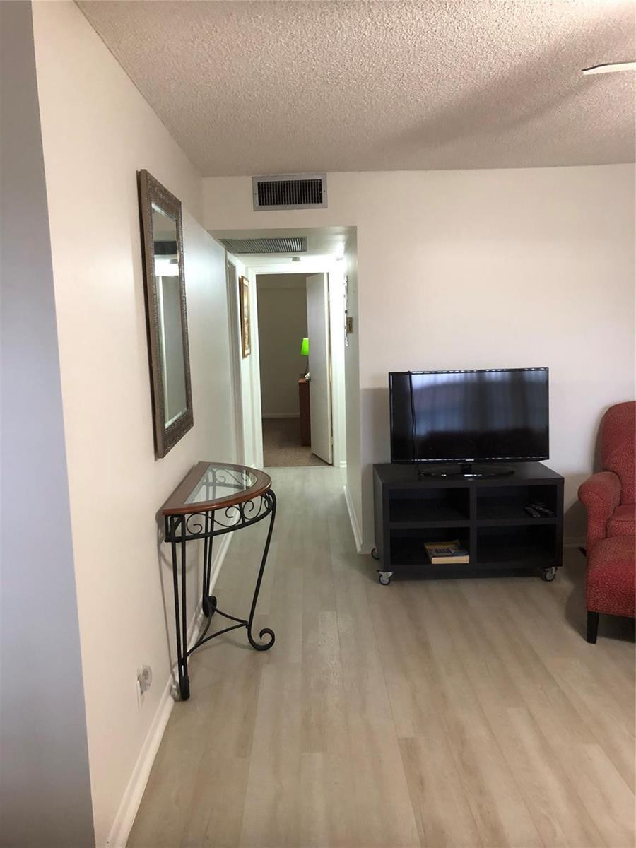 850 SW 133 # B406, Pembroke Pines FL 33027 photo 2