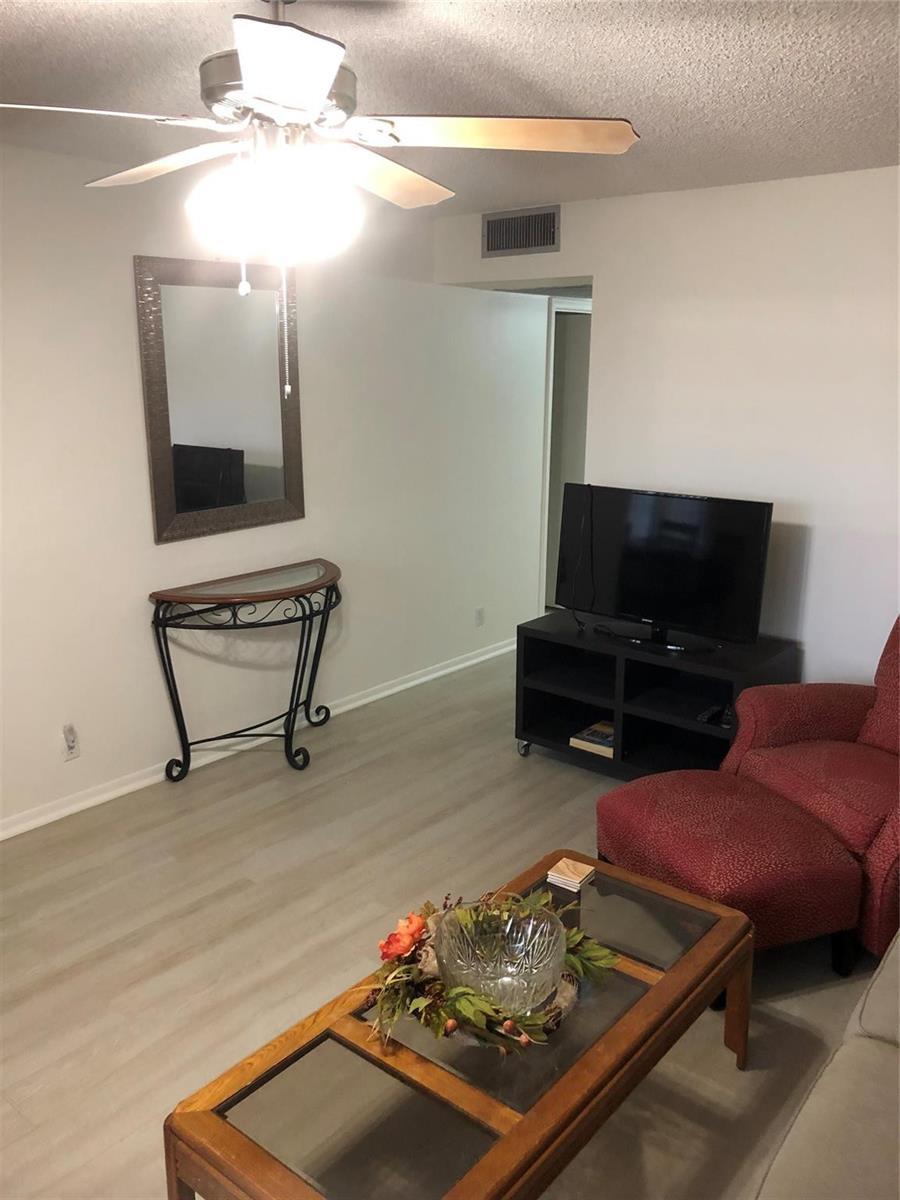 850 SW 133 # B406, Pembroke Pines FL 33027 photo 4