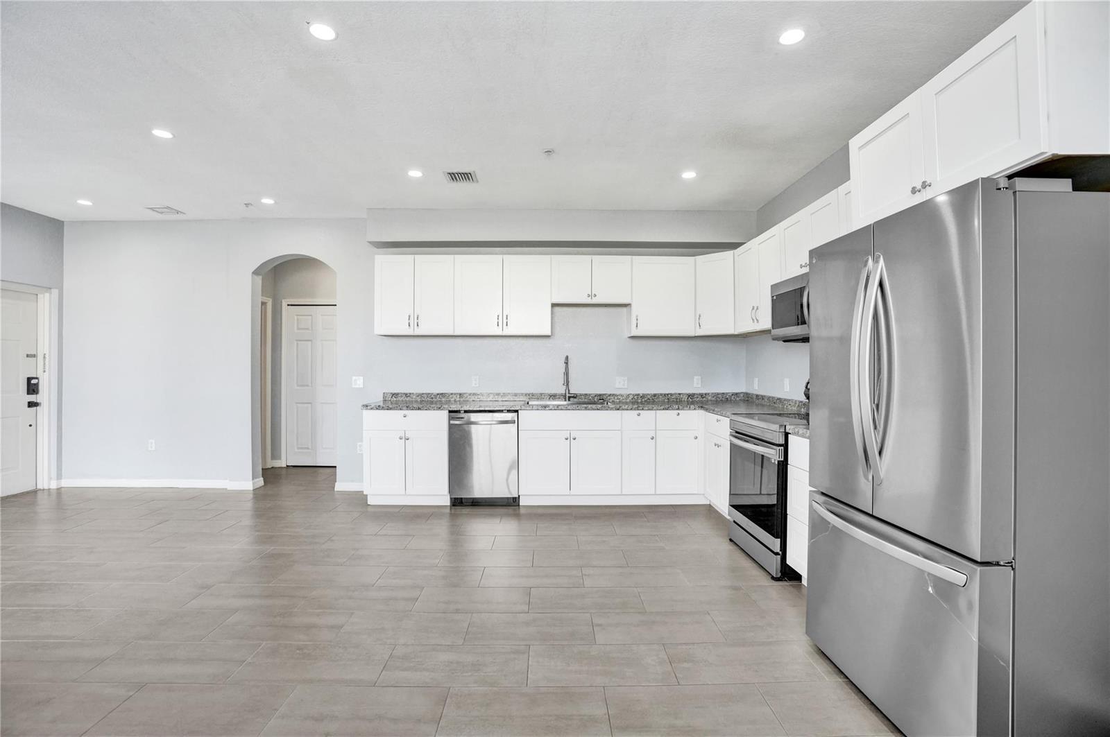2137 Shoma Drive Bldg 17, Royal Palm Beach FL 33414 photo 5