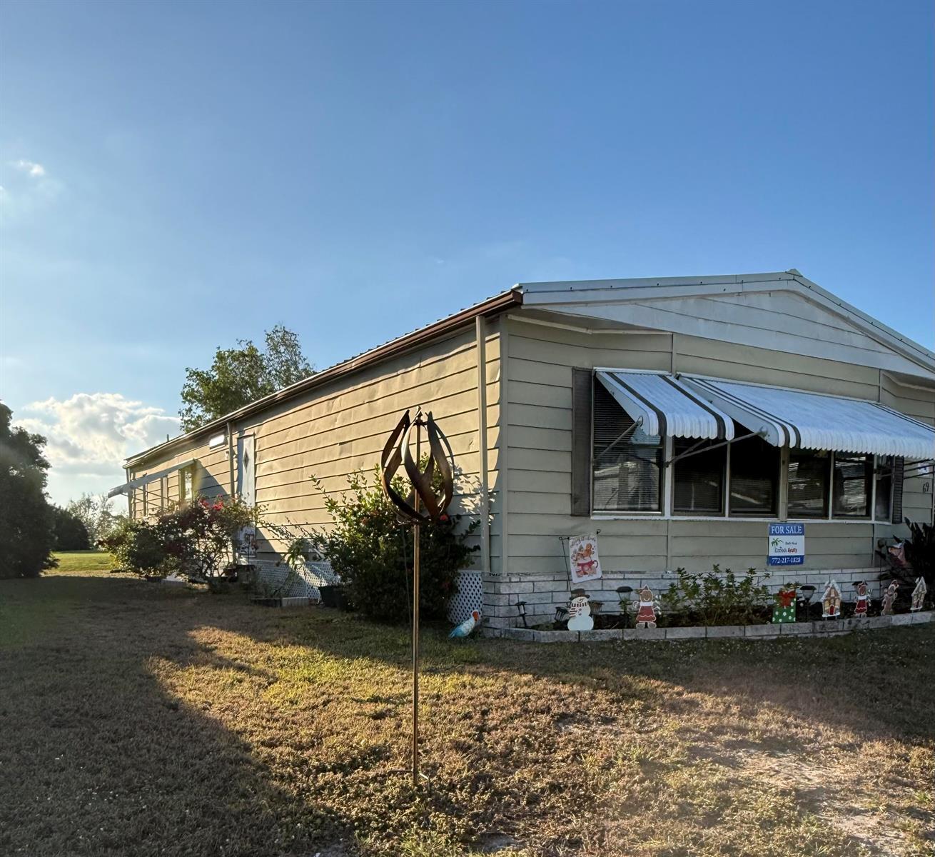 69 Las Casitas Court, Fort Pierce FL 34951 photo 2
